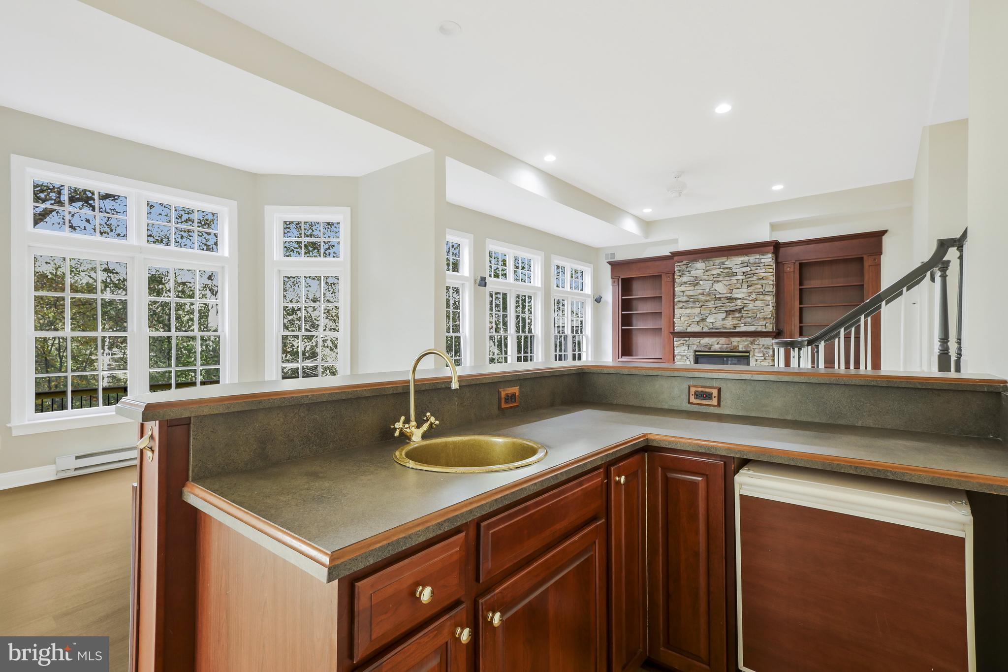 DOMINION HILL - Residential