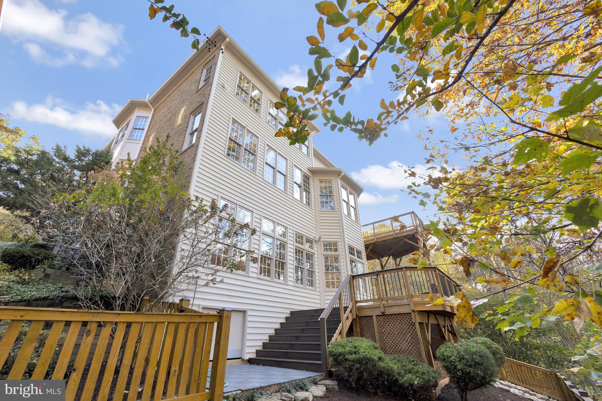 DOMINION HILL - Residential