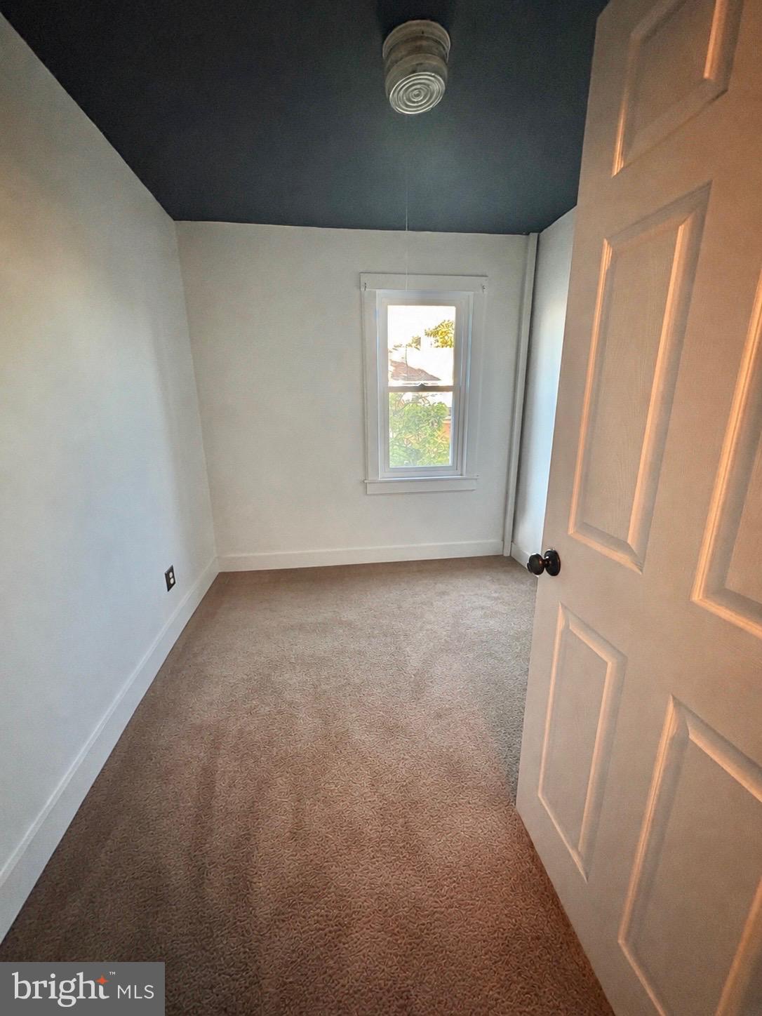 WESTINGHOUSE VLG - Residential