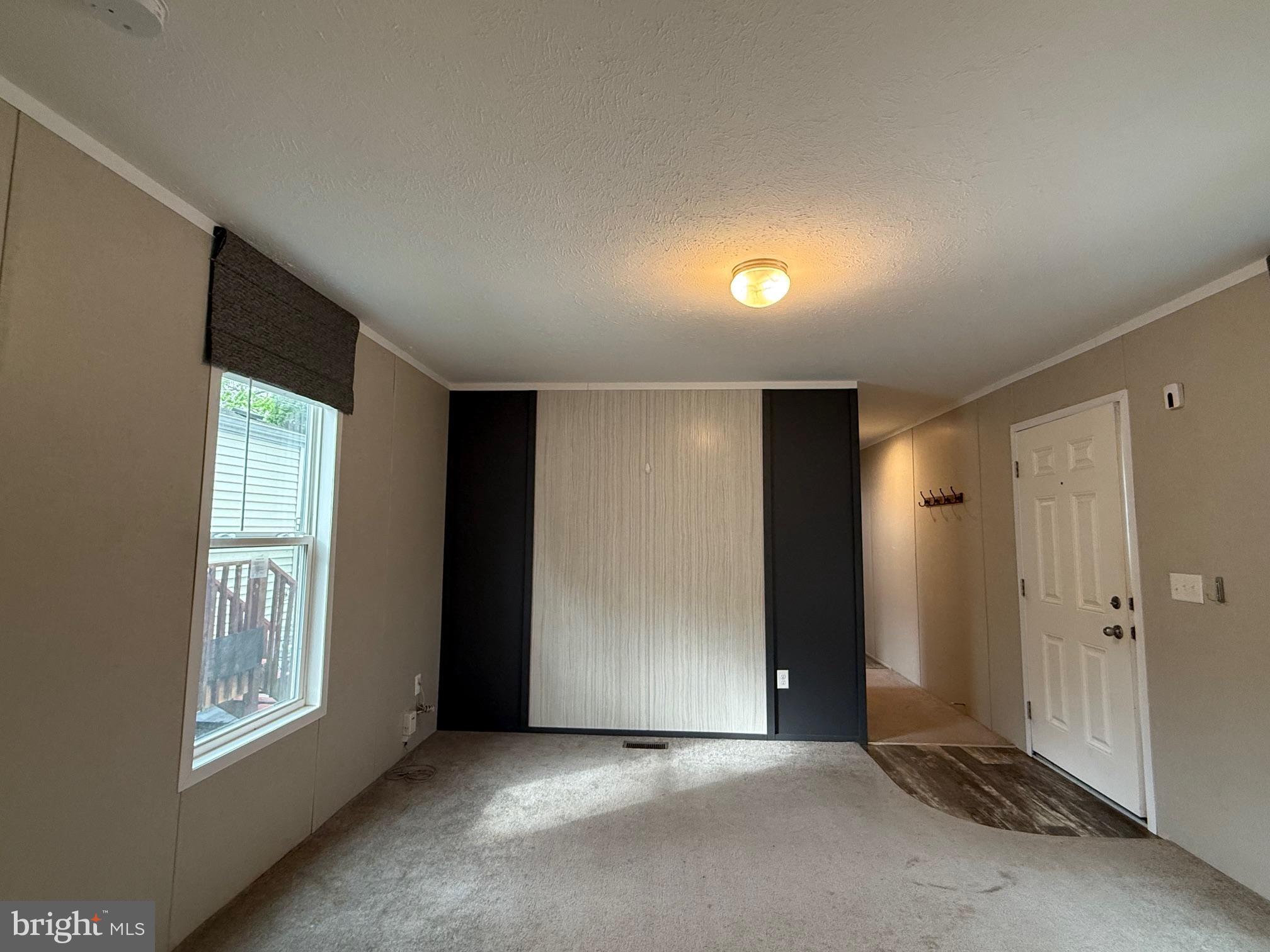 SPRING MEADOWS - Residential