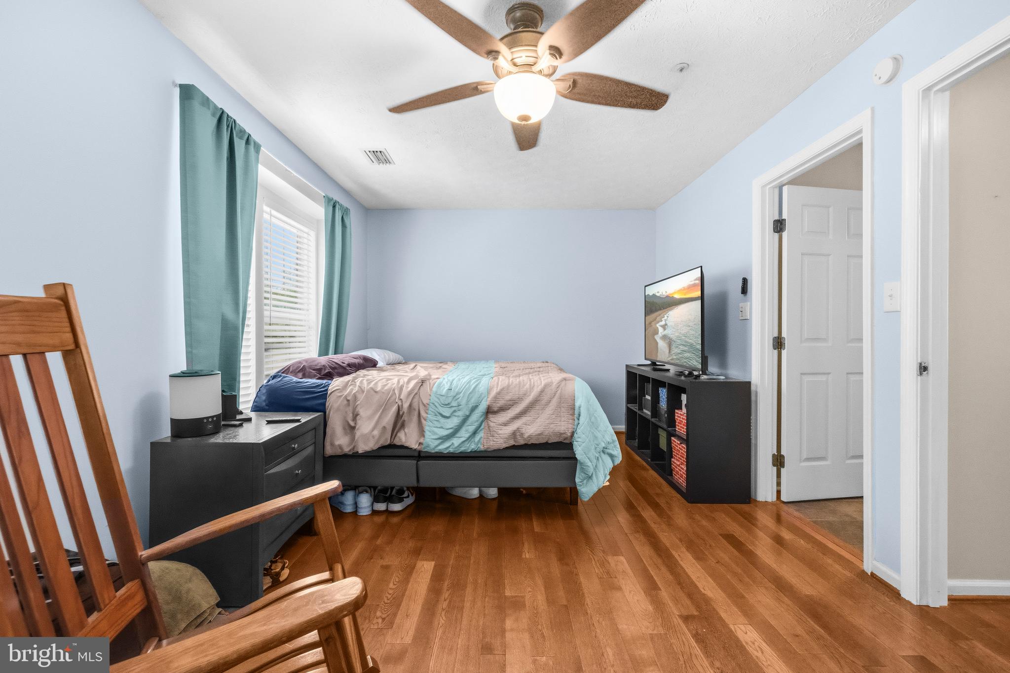 FOX CHASE - Residential