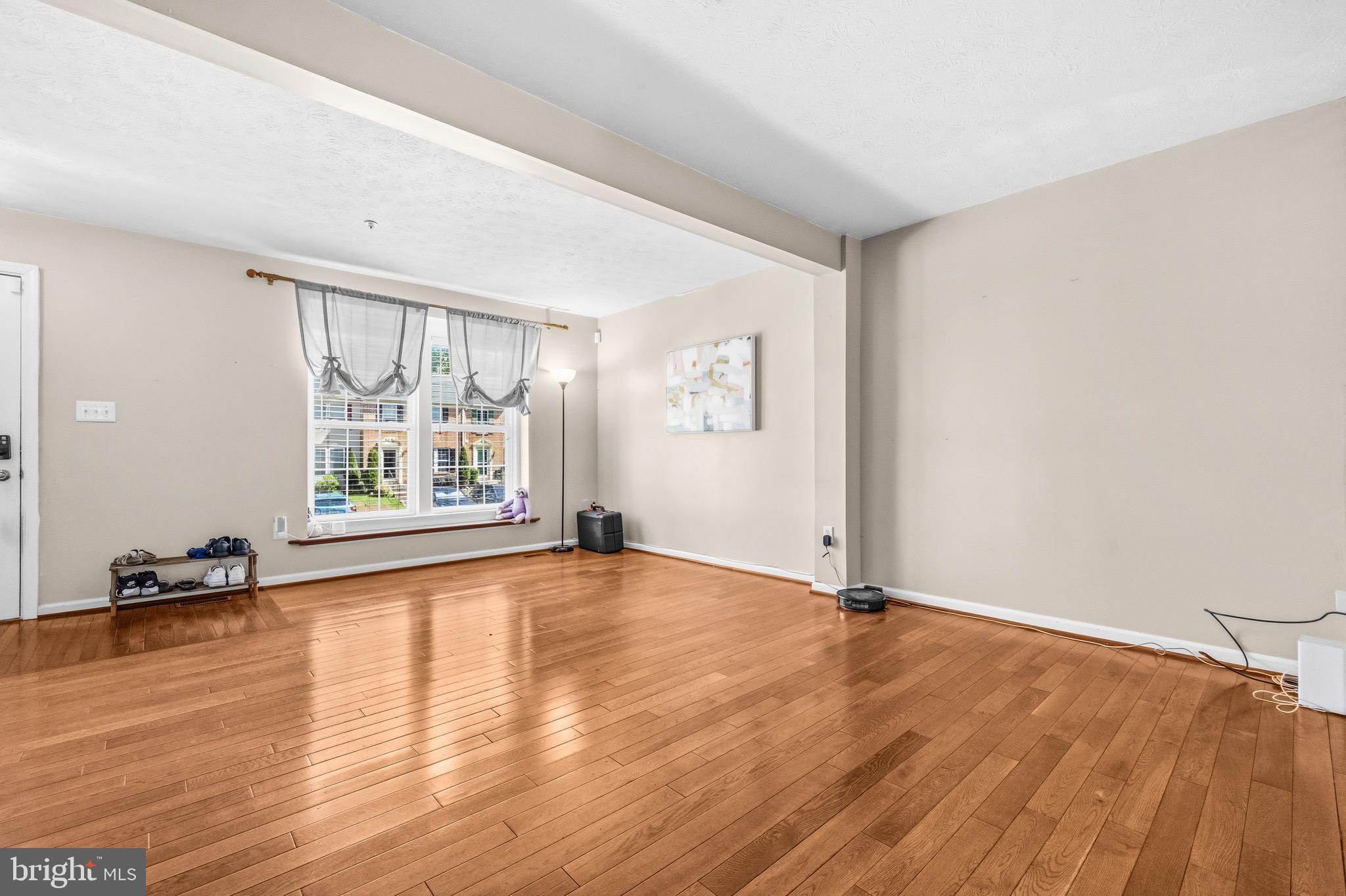 FOX CHASE - Residential