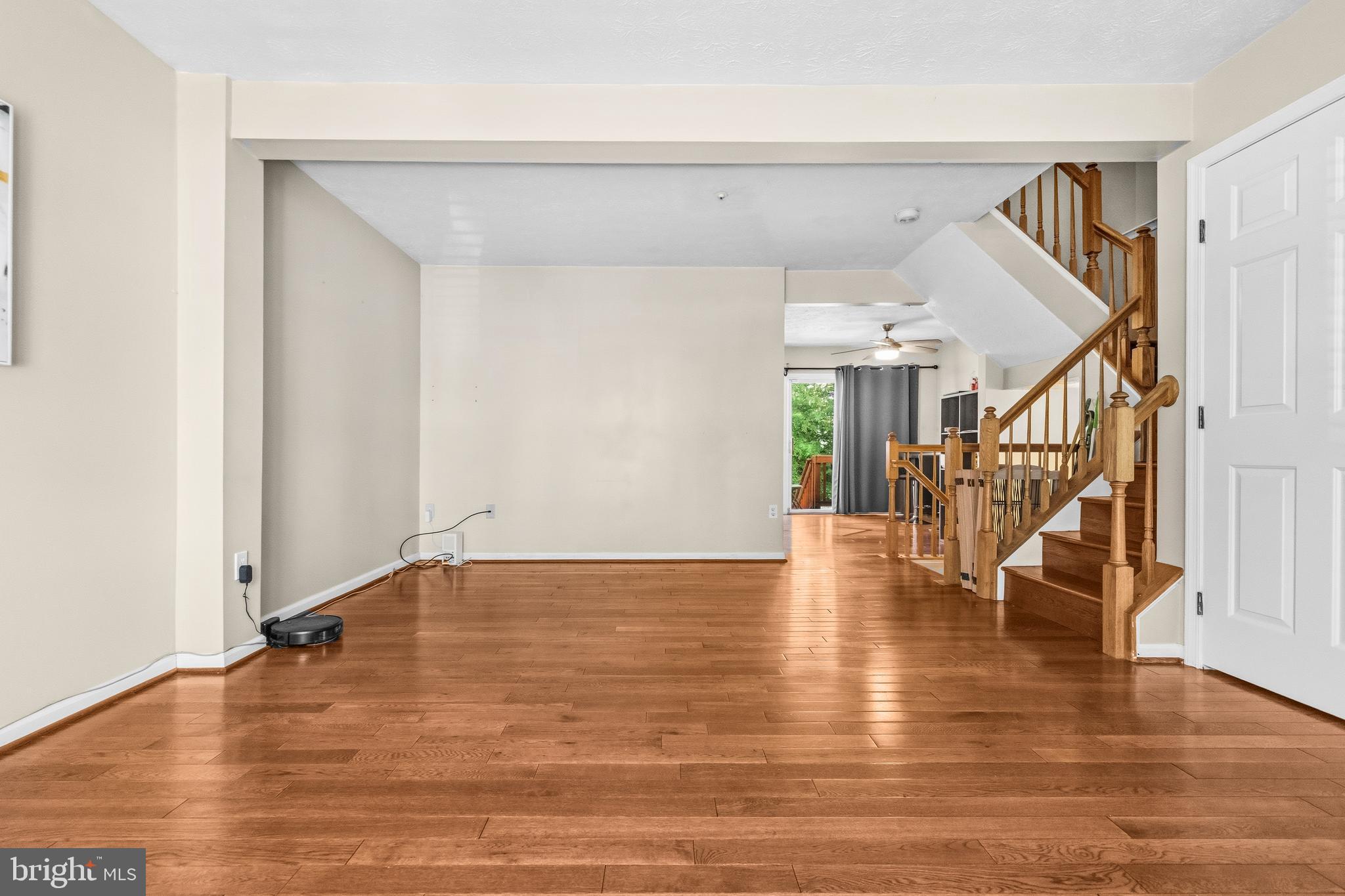 FOX CHASE - Residential