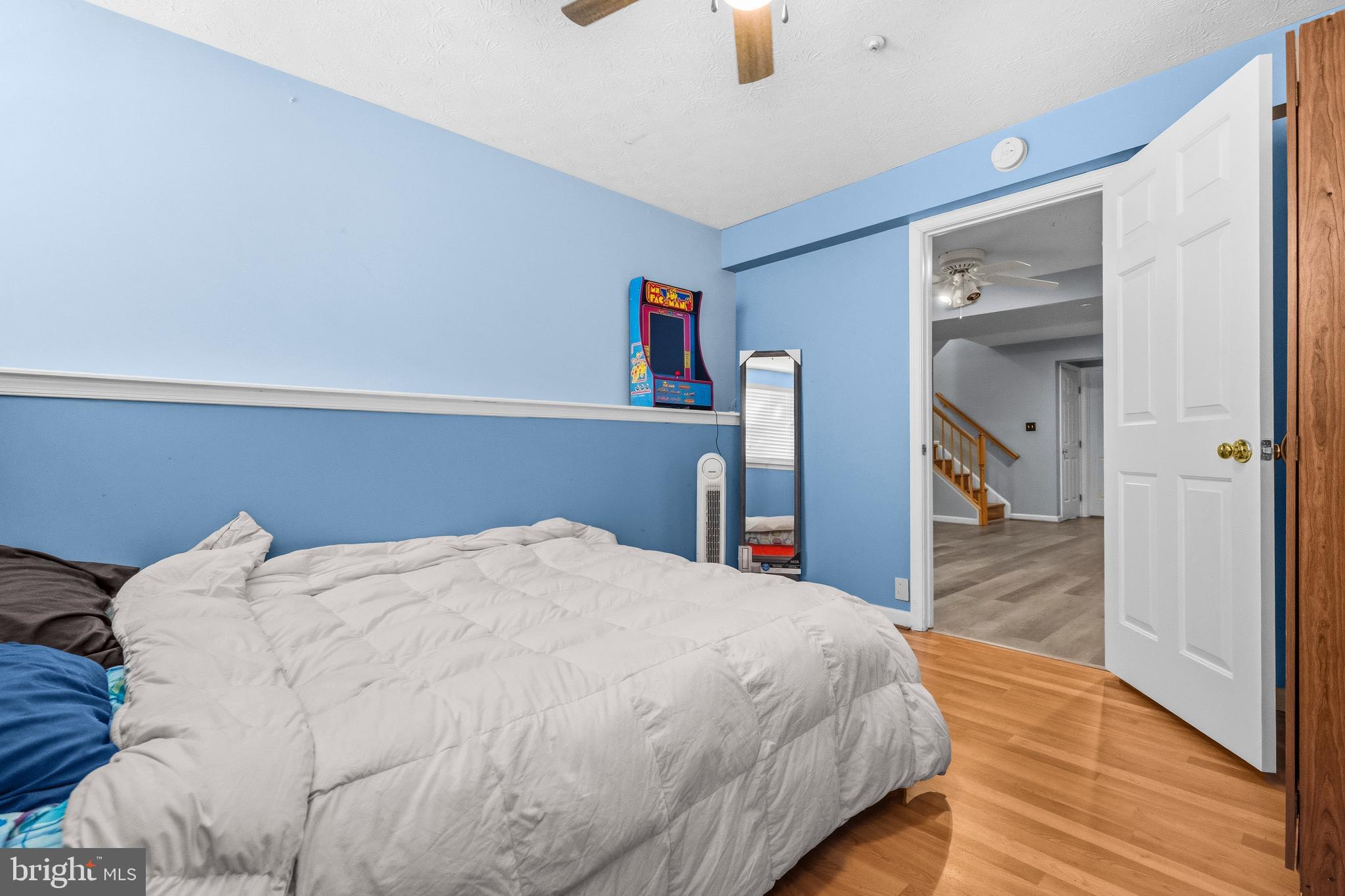 FOX CHASE - Residential