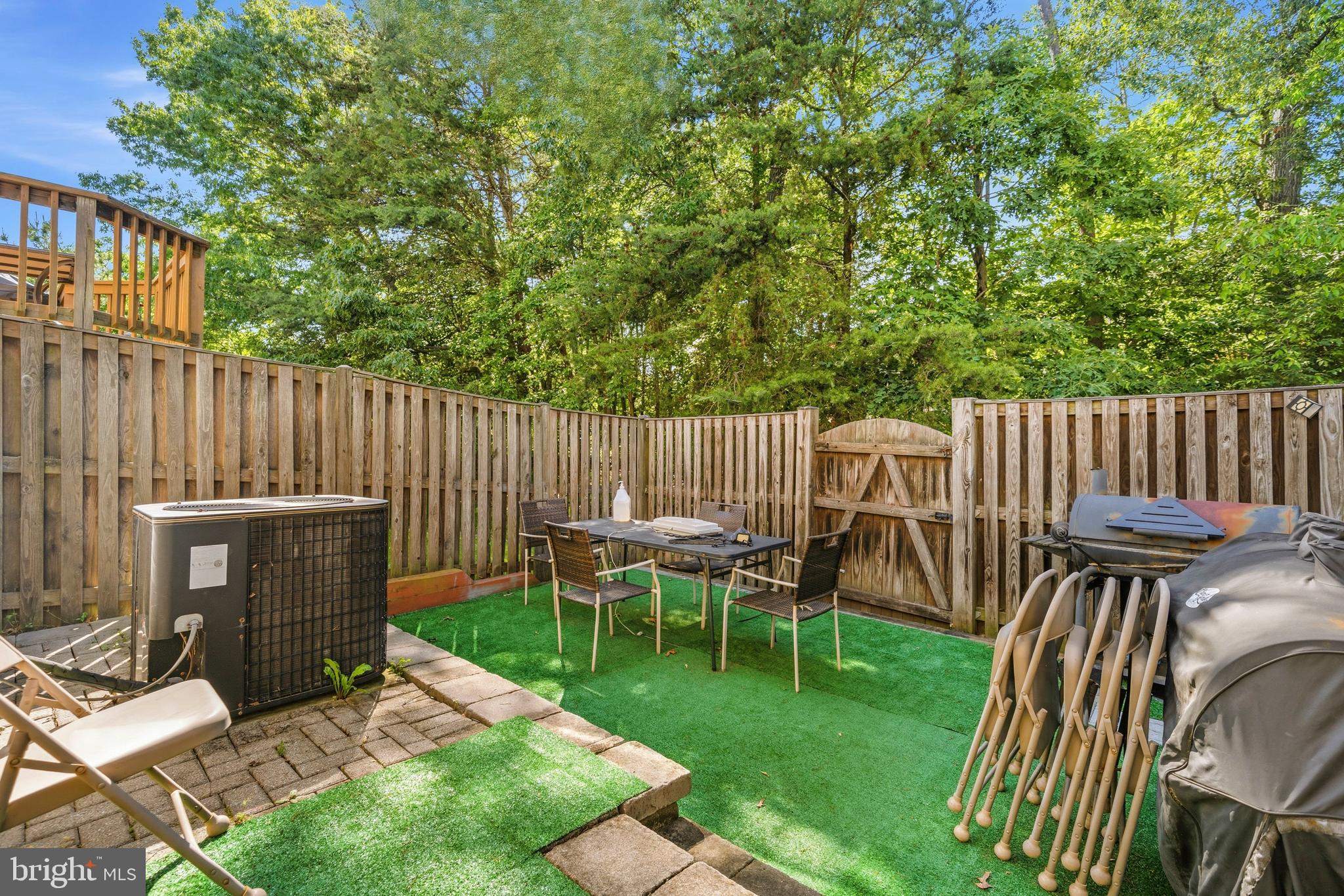 FOX CHASE - Residential
