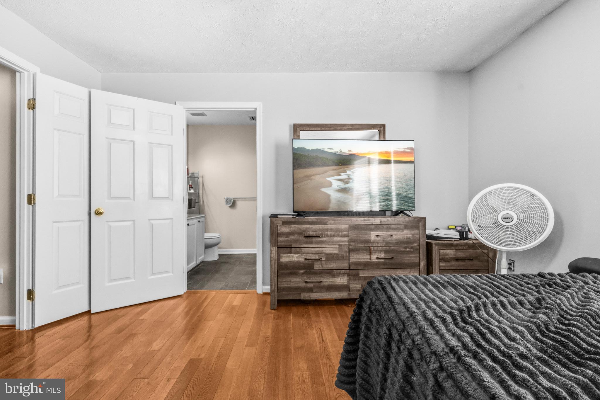 FOX CHASE - Residential