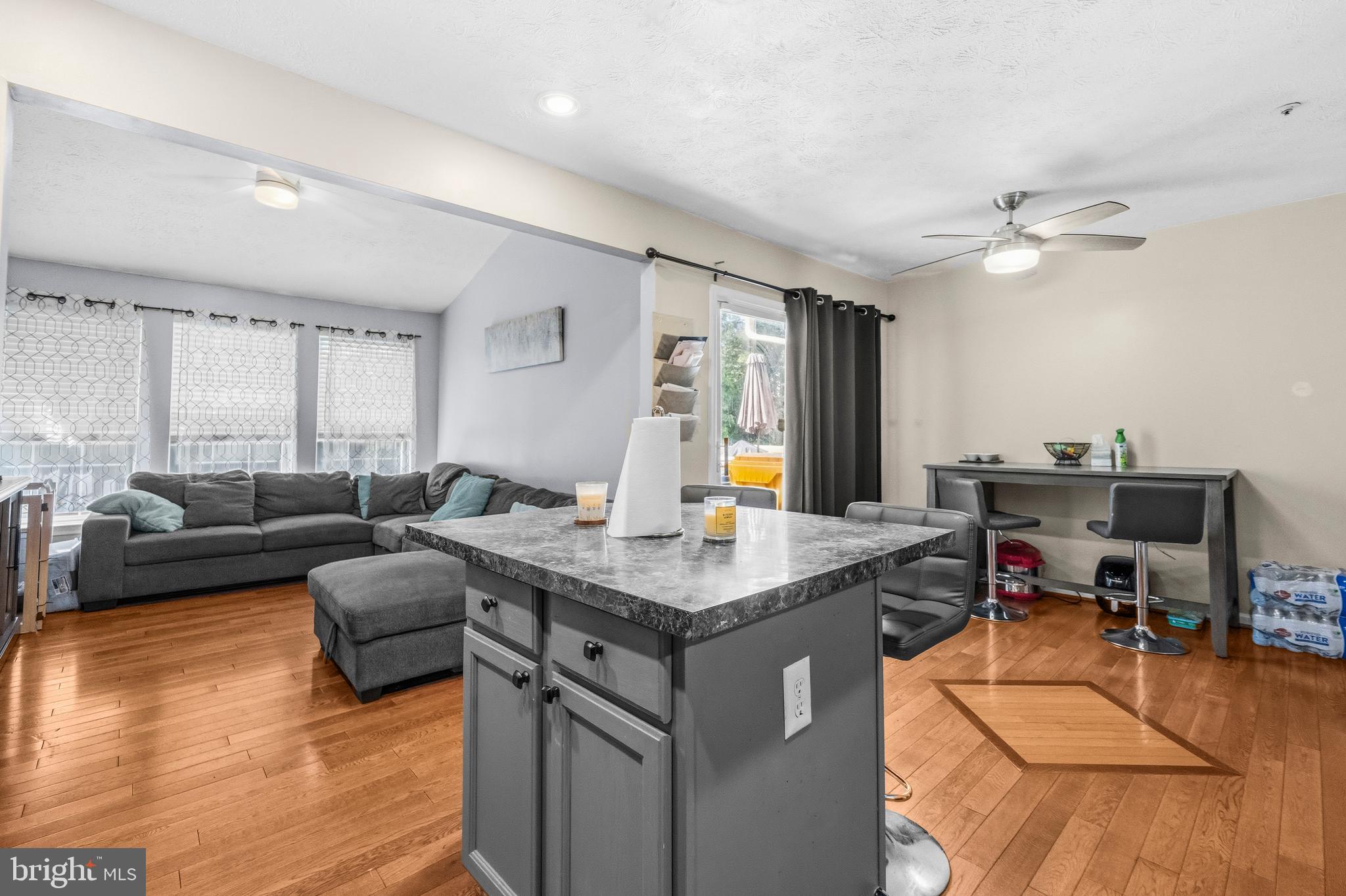 FOX CHASE - Residential