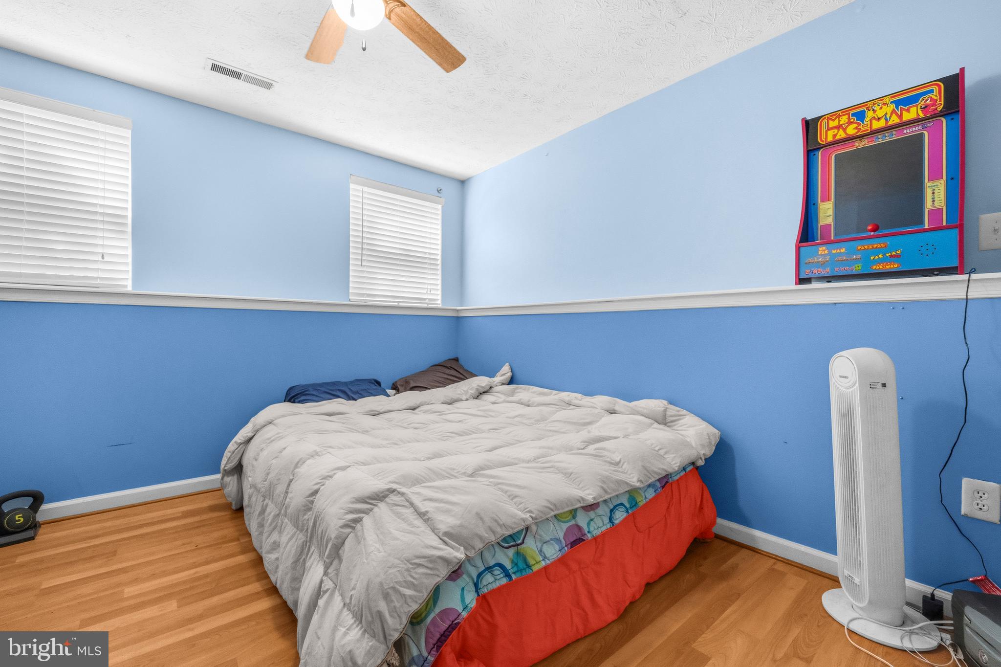 FOX CHASE - Residential