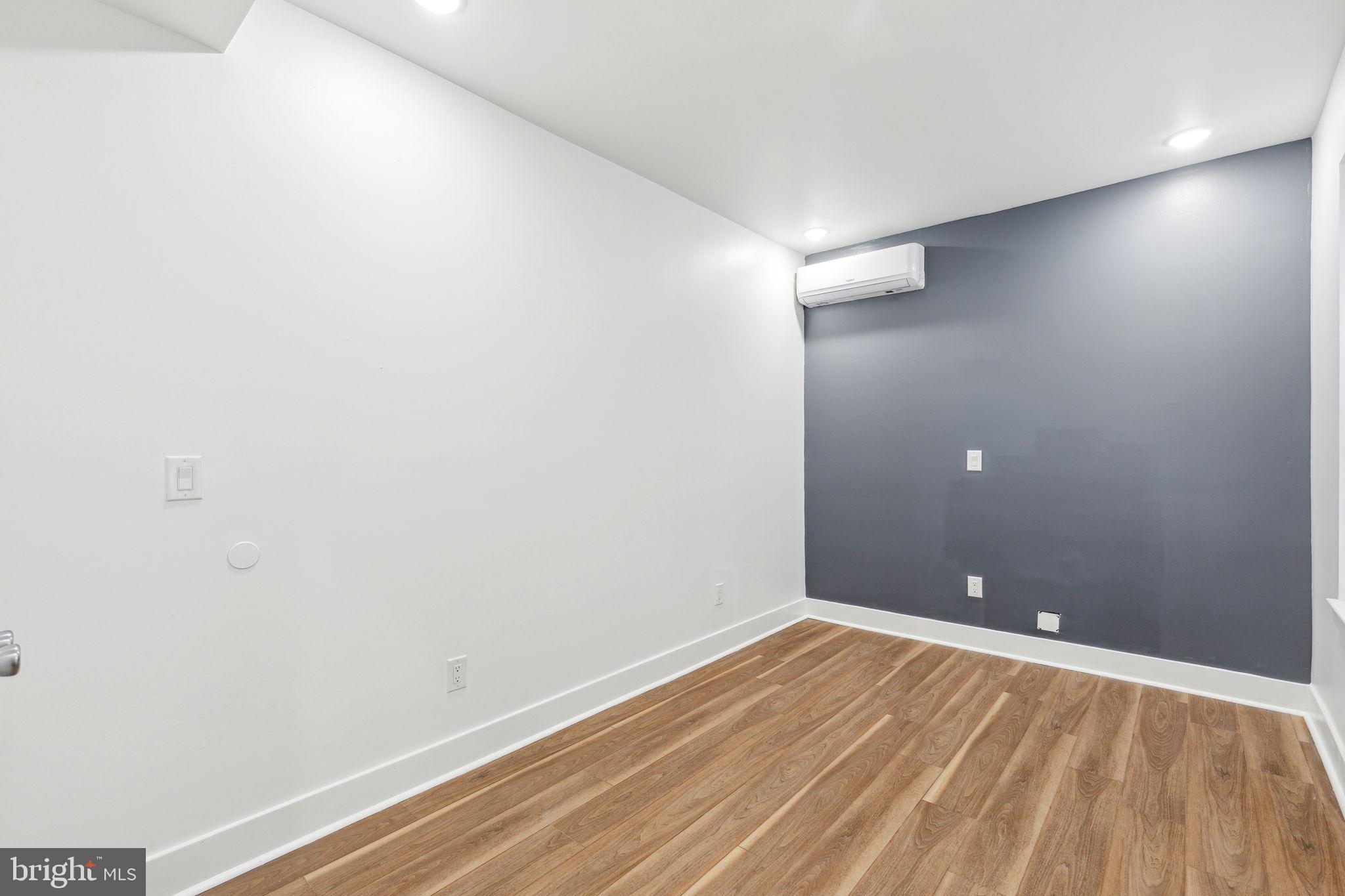 CARROLL PARK - Residential Income