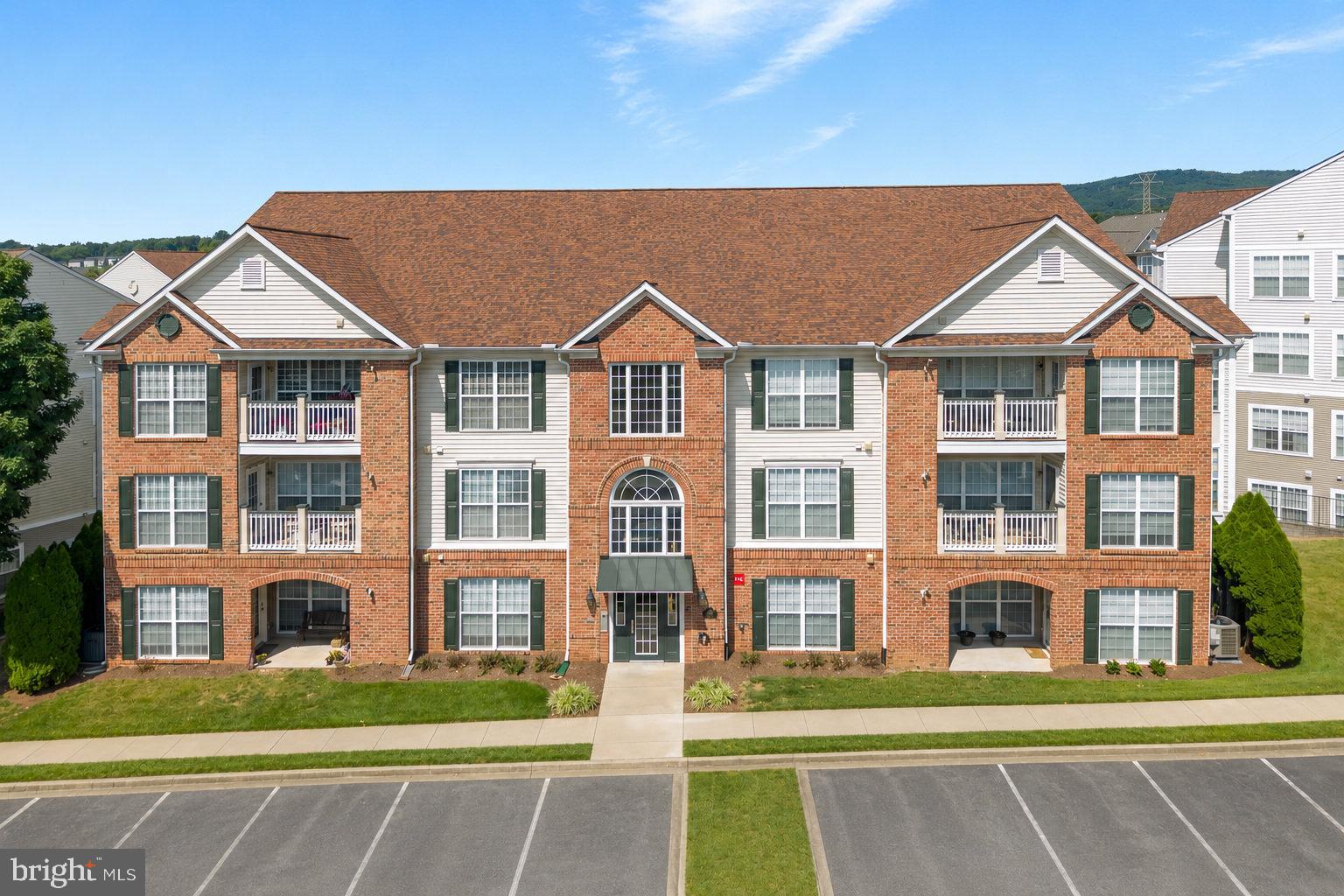 RIDGEVIEW II - Residential