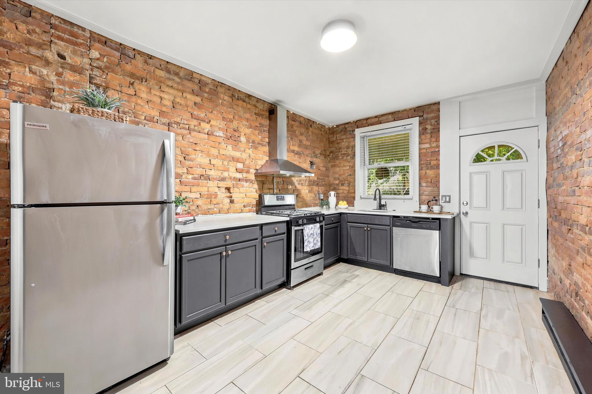 MANAYUNK - Residential