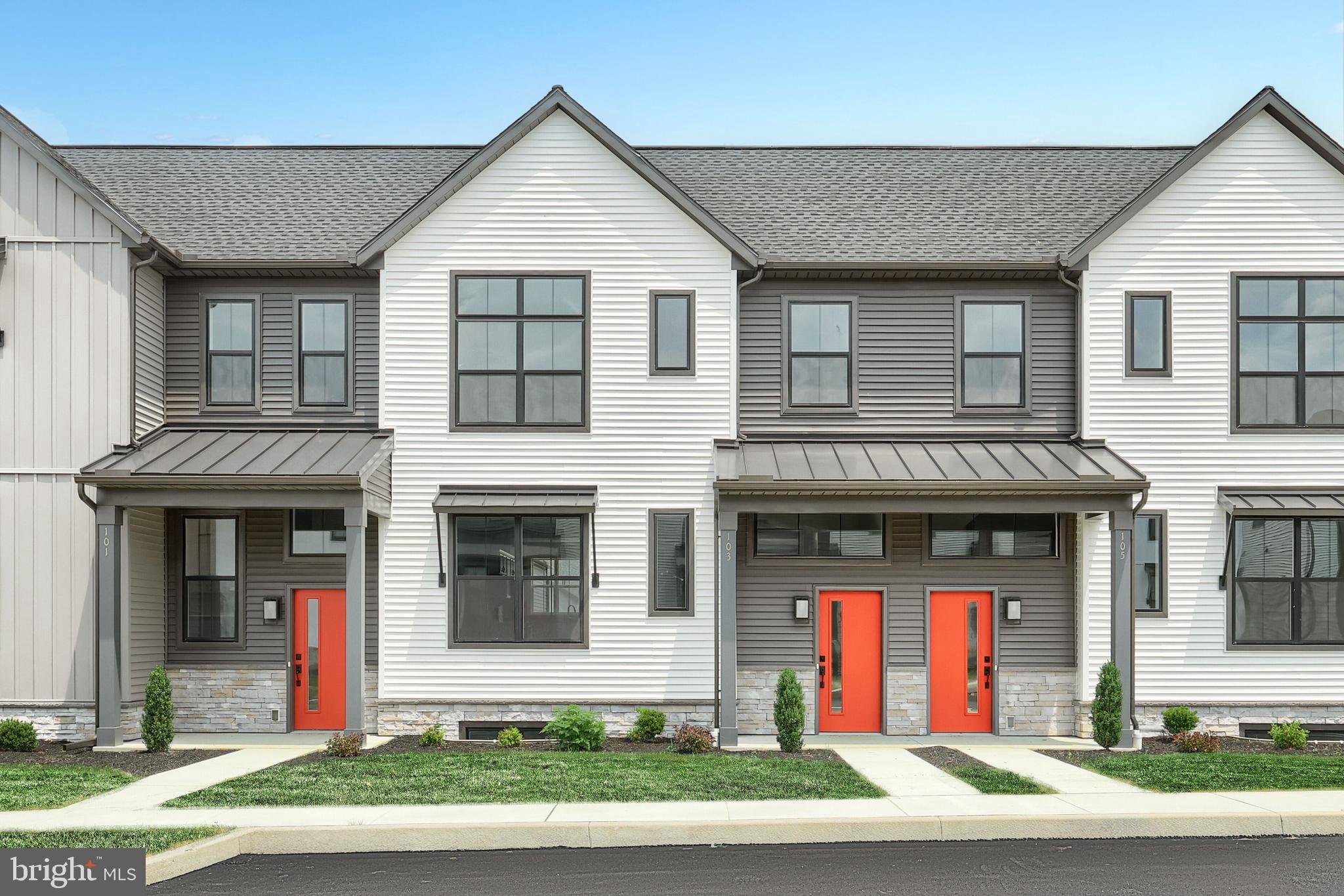 MADISON COURT - Residential