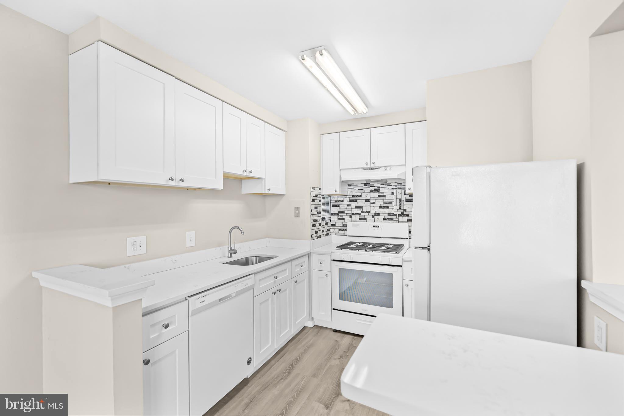 WEST END CONDOS - Residential