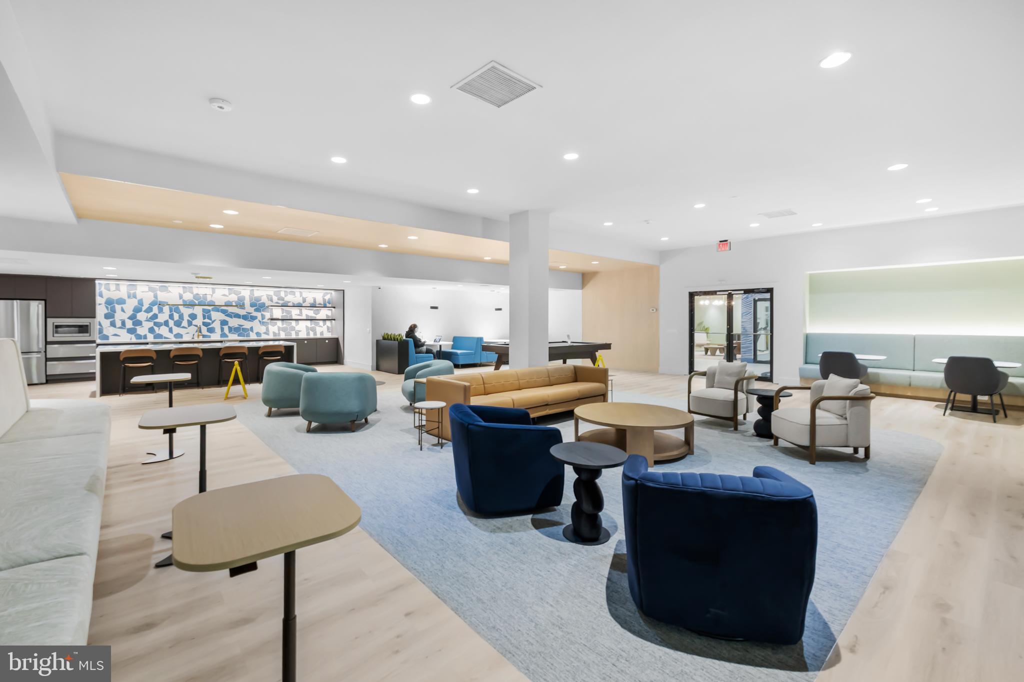 WEST END CONDOS - Residential