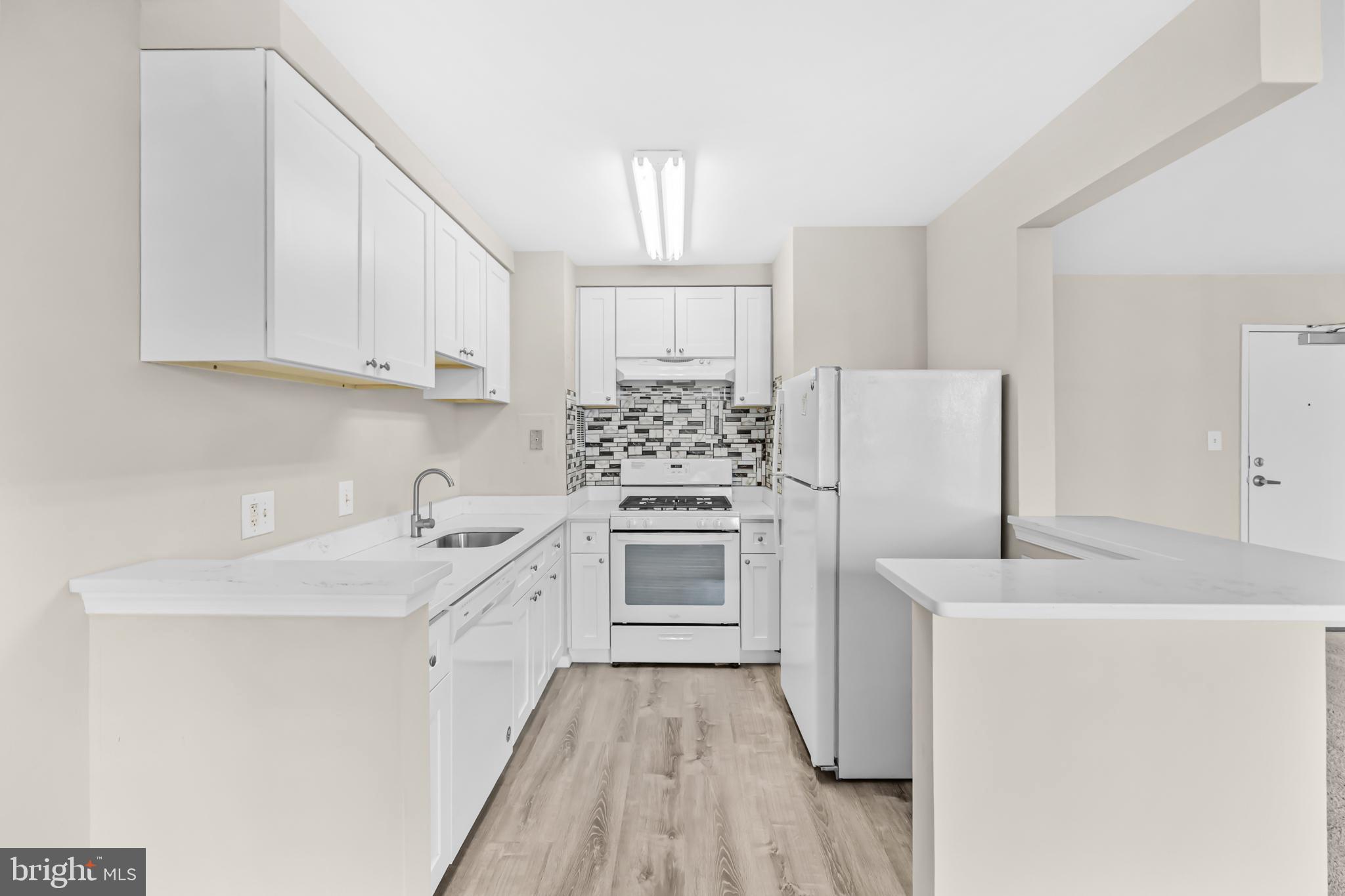 WEST END CONDOS - Residential