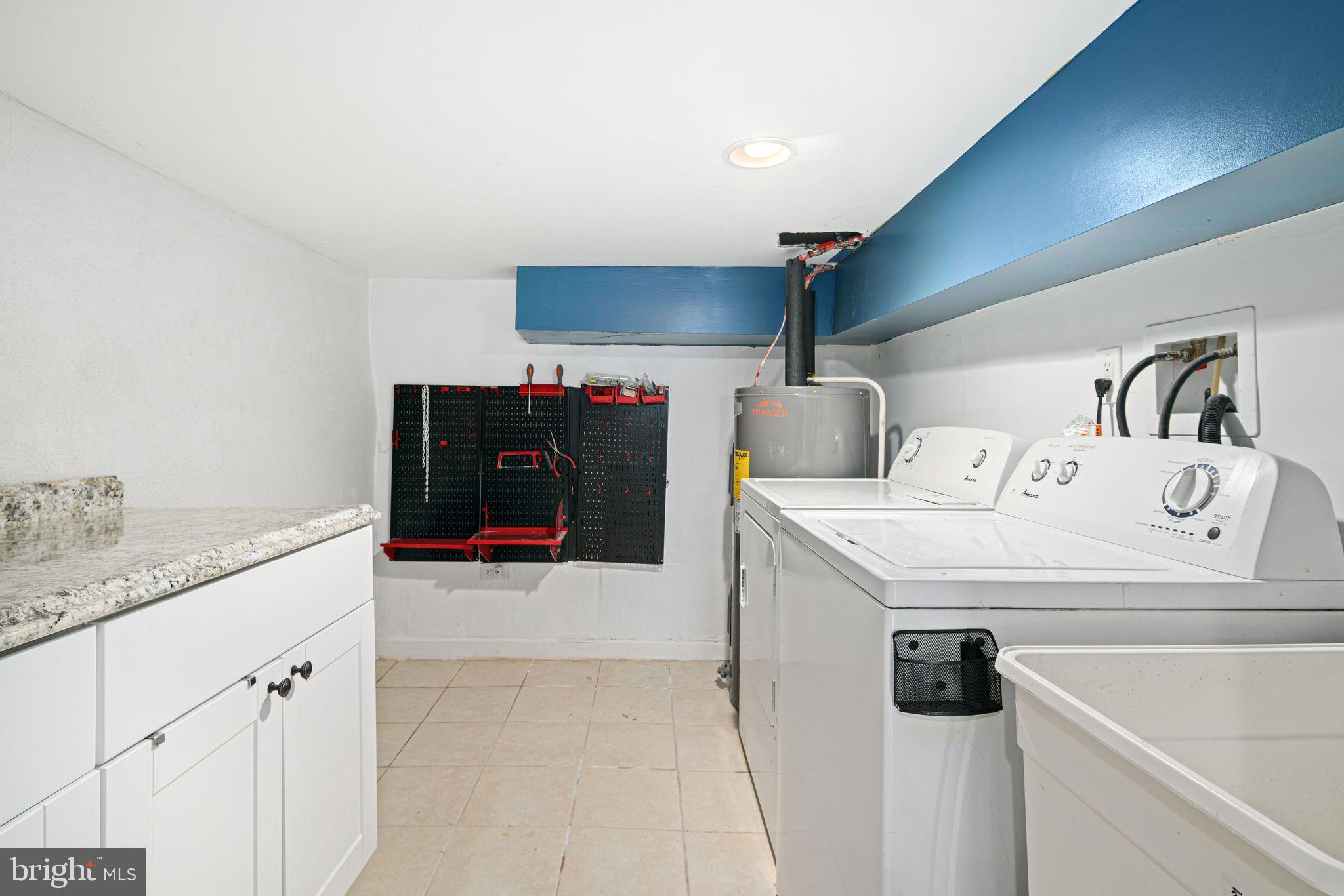WEST PASSYUNK - Residential Lease