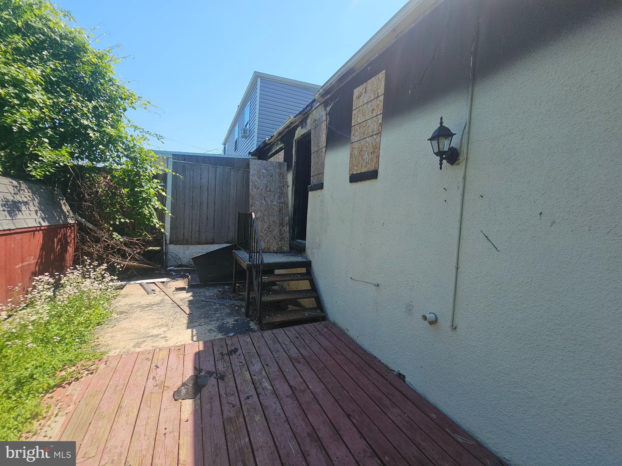 ELMWOOD - Residential