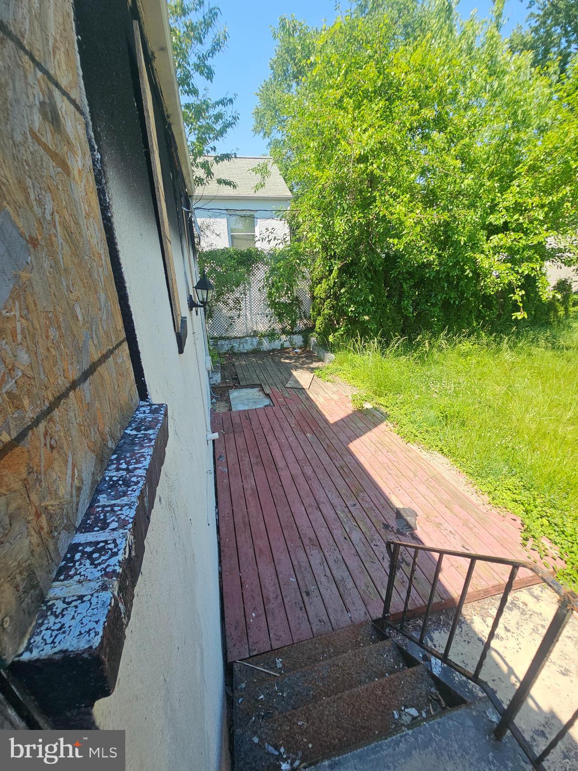 ELMWOOD - Residential
