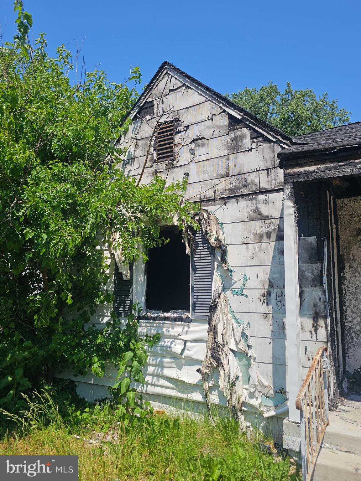 ELMWOOD - Residential