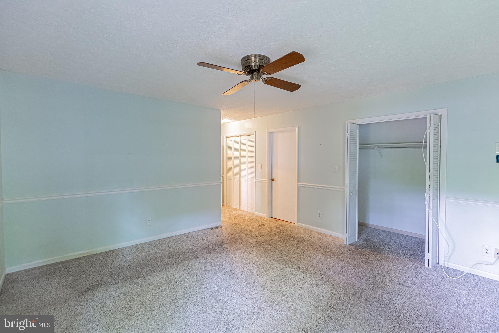 LAKE CAROLINE - Residential