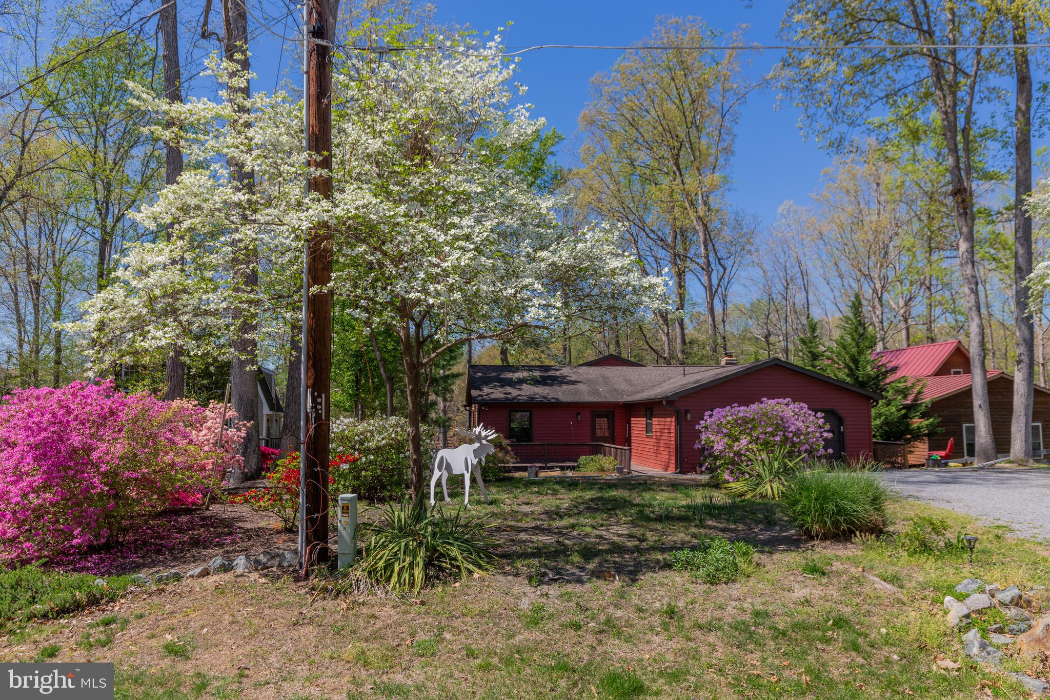 LAKE CAROLINE - Residential