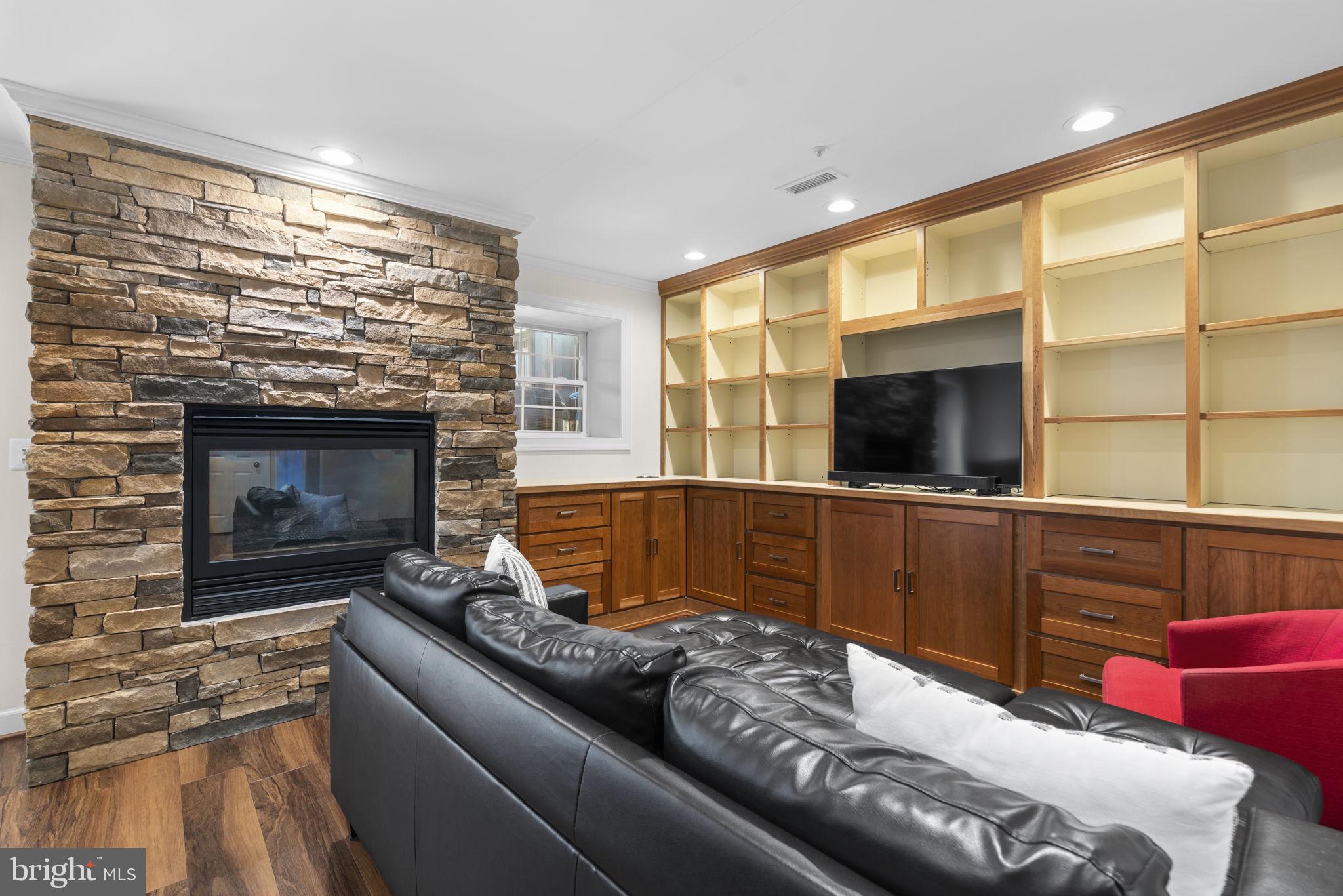 WINDGATE - Residential