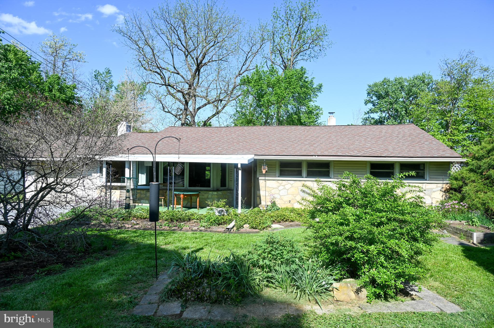 MEADOWBROOK - Residential