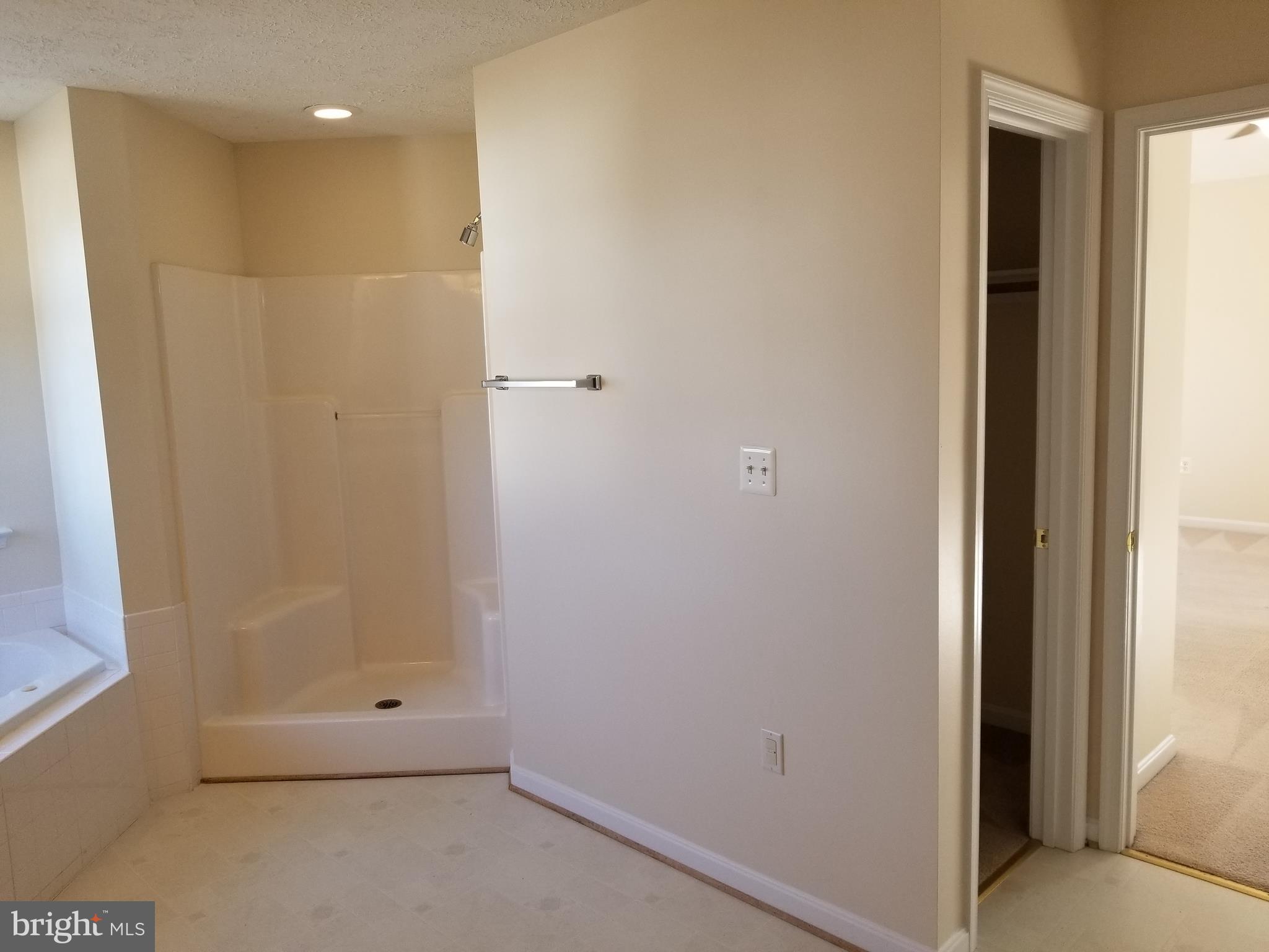 WILLOW WOODS - Residential