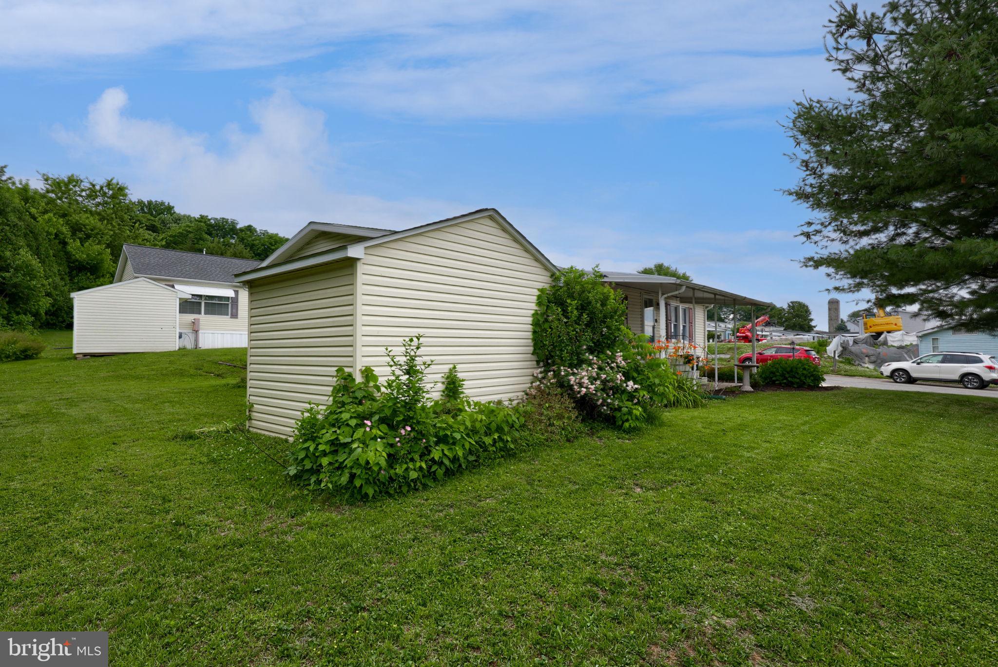 SUNSET ESTATES MHP - Residential