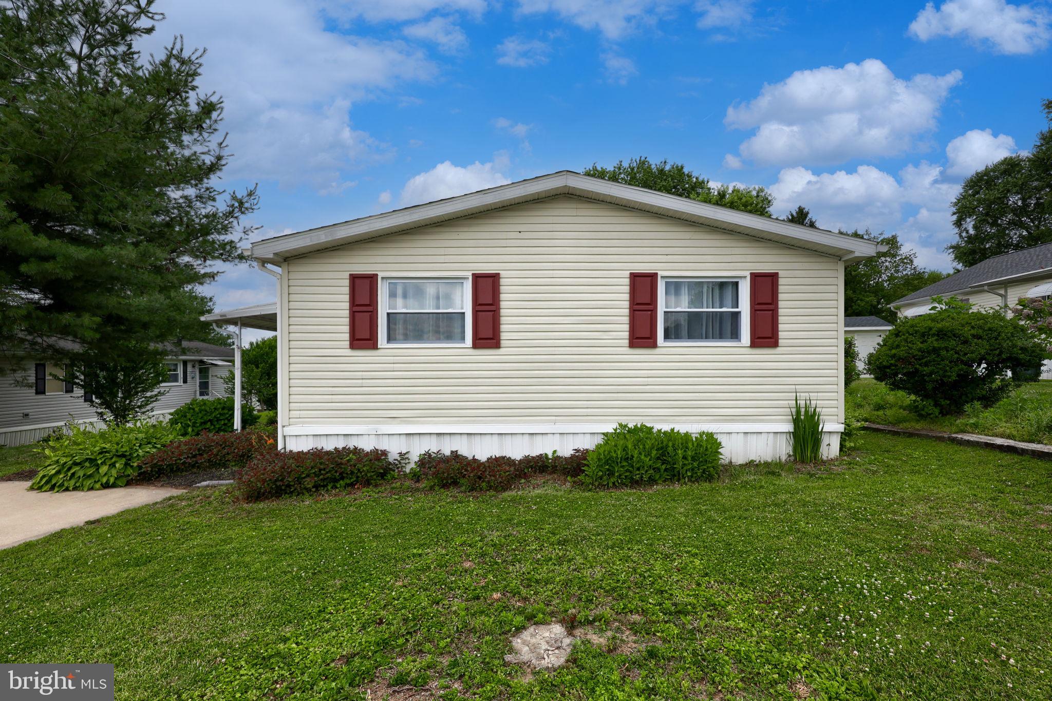 SUNSET ESTATES MHP - Residential