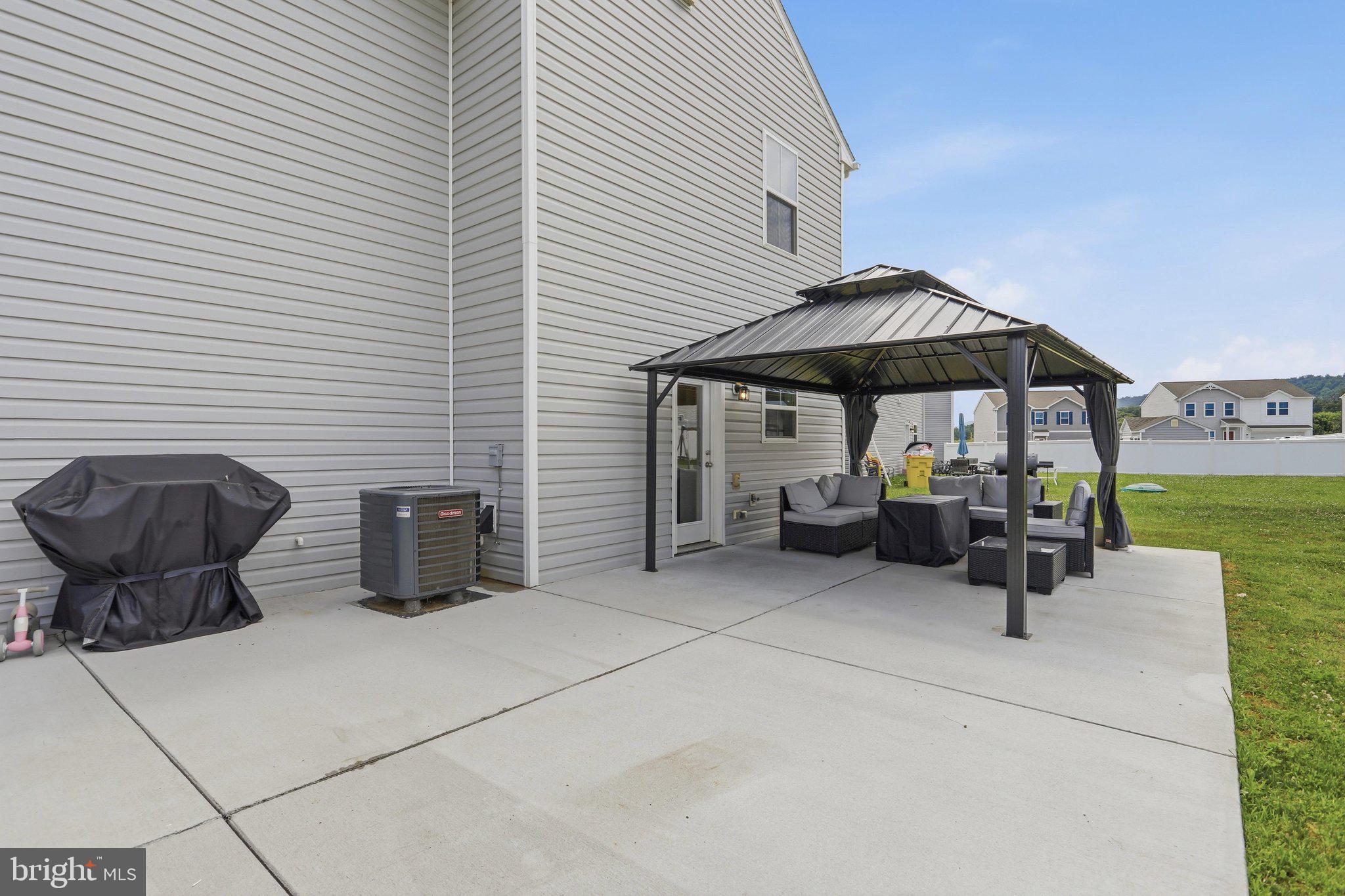 DILLON FARM - Residential