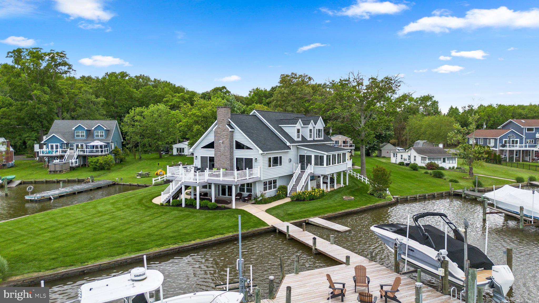 BOWLEYS QUARTERS - Residential