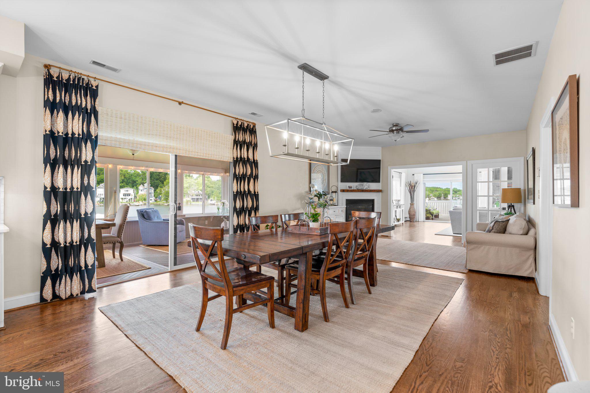 BOWLEYS QUARTERS - Residential