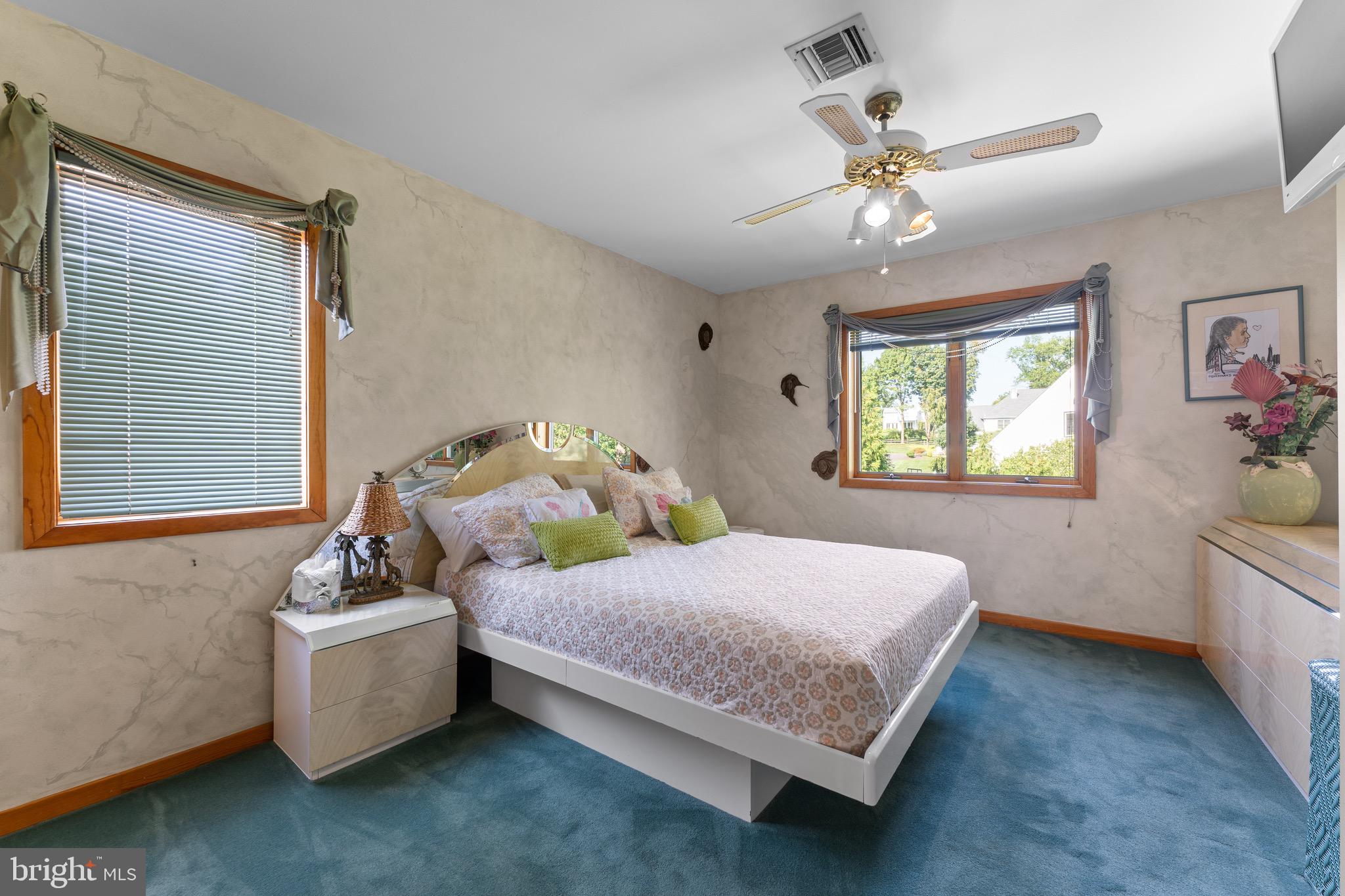 LONG LANE FARMS 2 - Residential