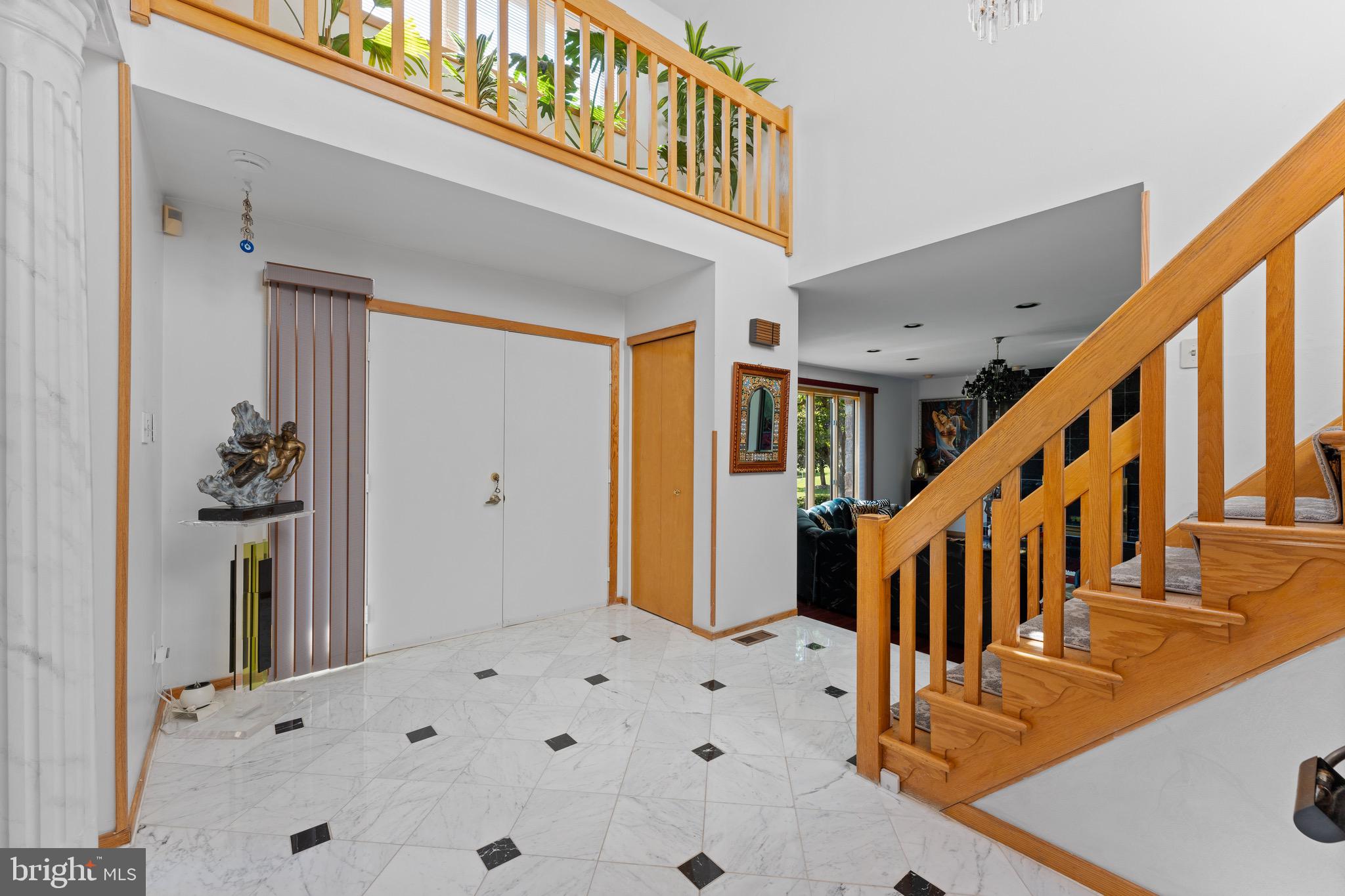 LONG LANE FARMS 2 - Residential
