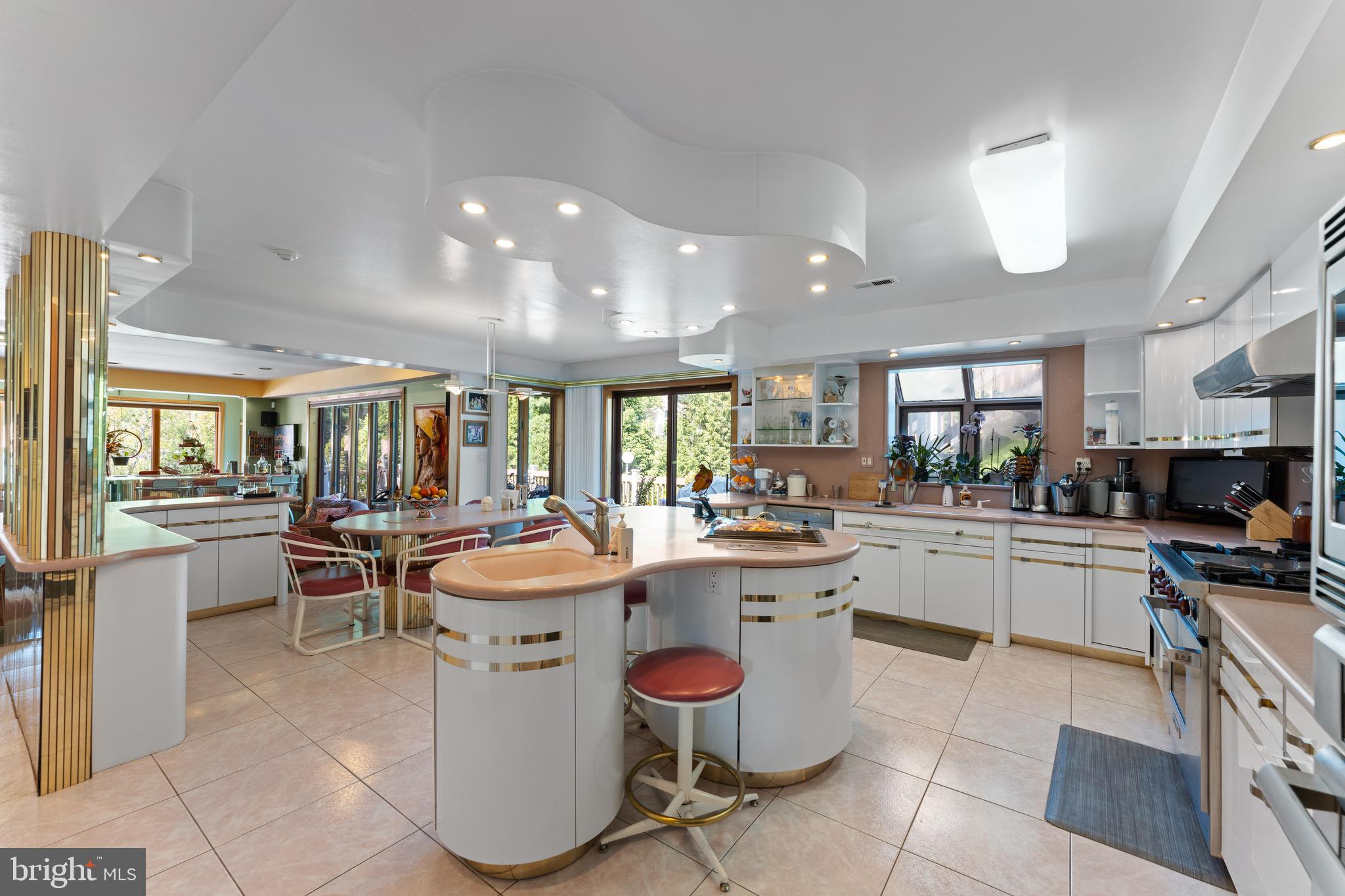 LONG LANE FARMS 2 - Residential