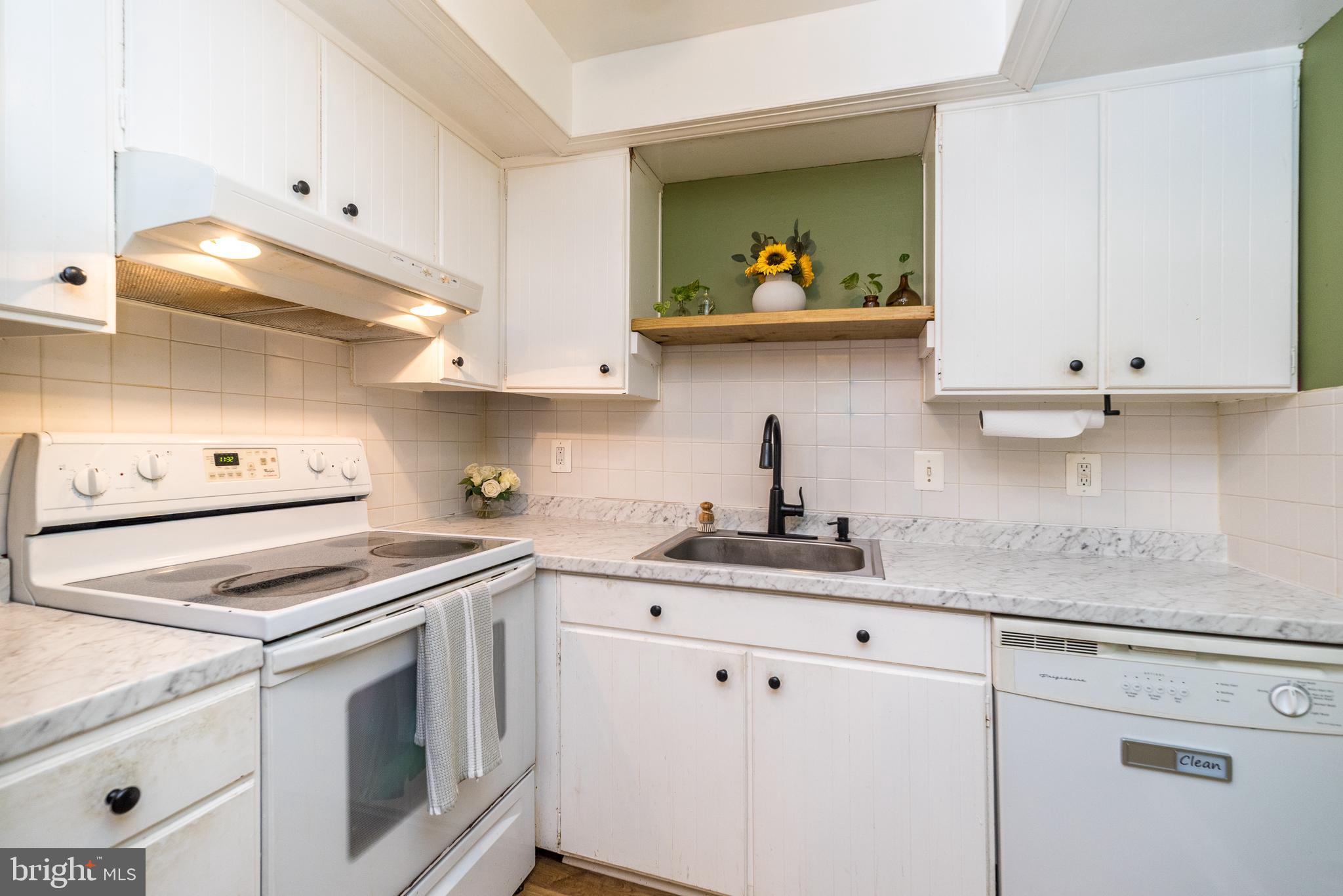 YARDLEY COMMONS - Residential