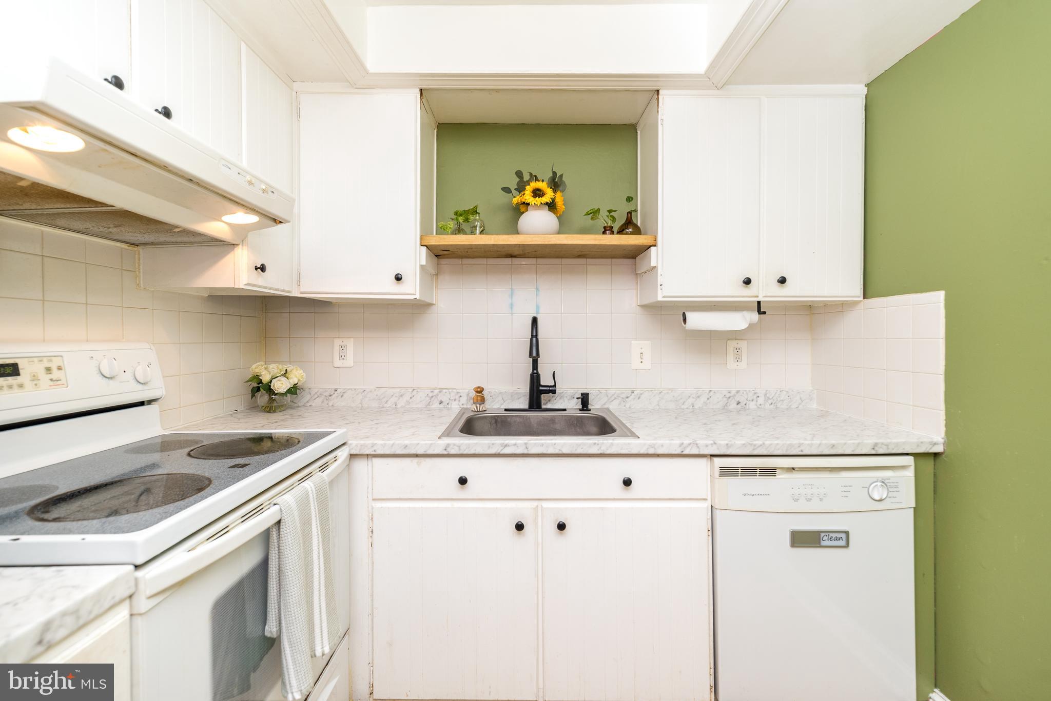 YARDLEY COMMONS - Residential