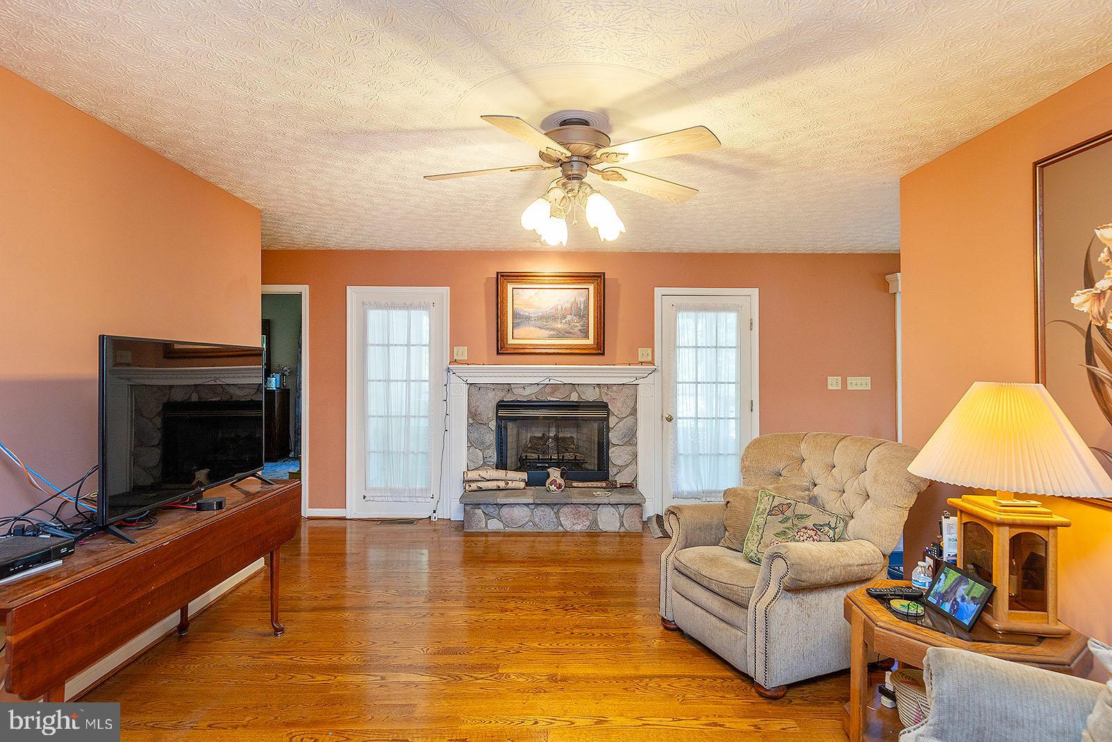 LAKEVIEW - Residential