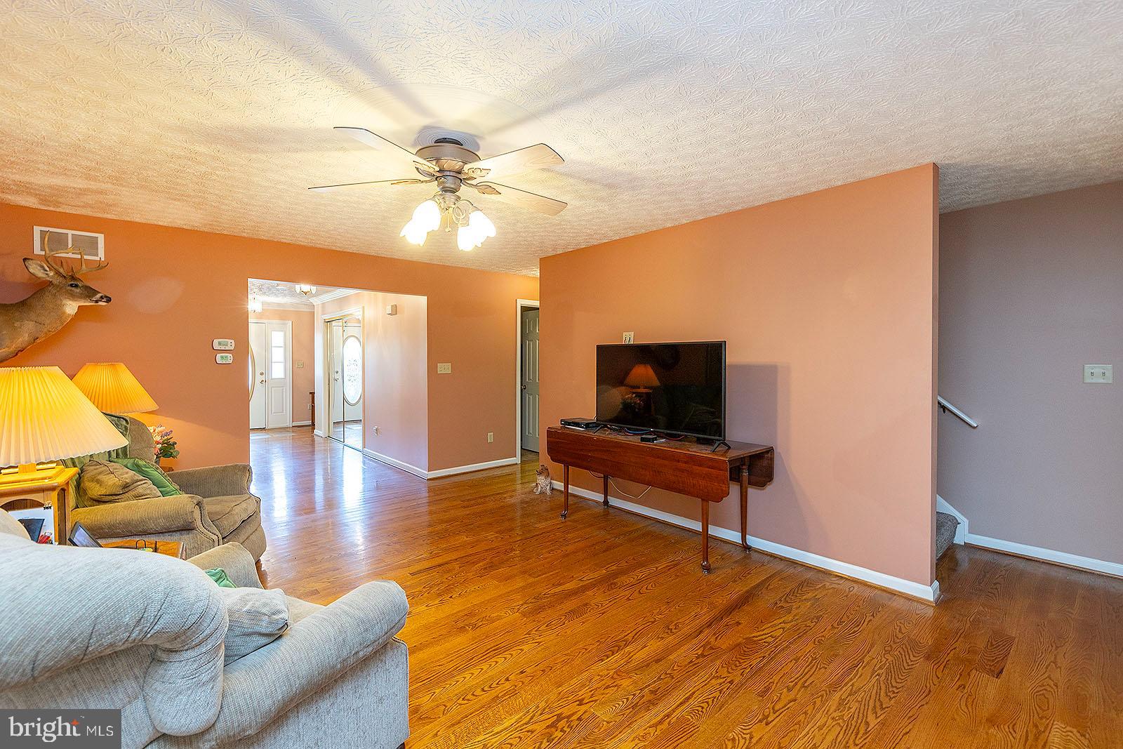 LAKEVIEW - Residential