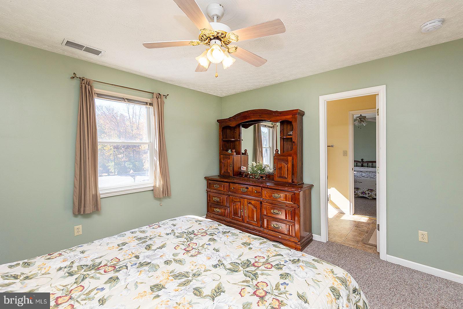 LAKEVIEW - Residential