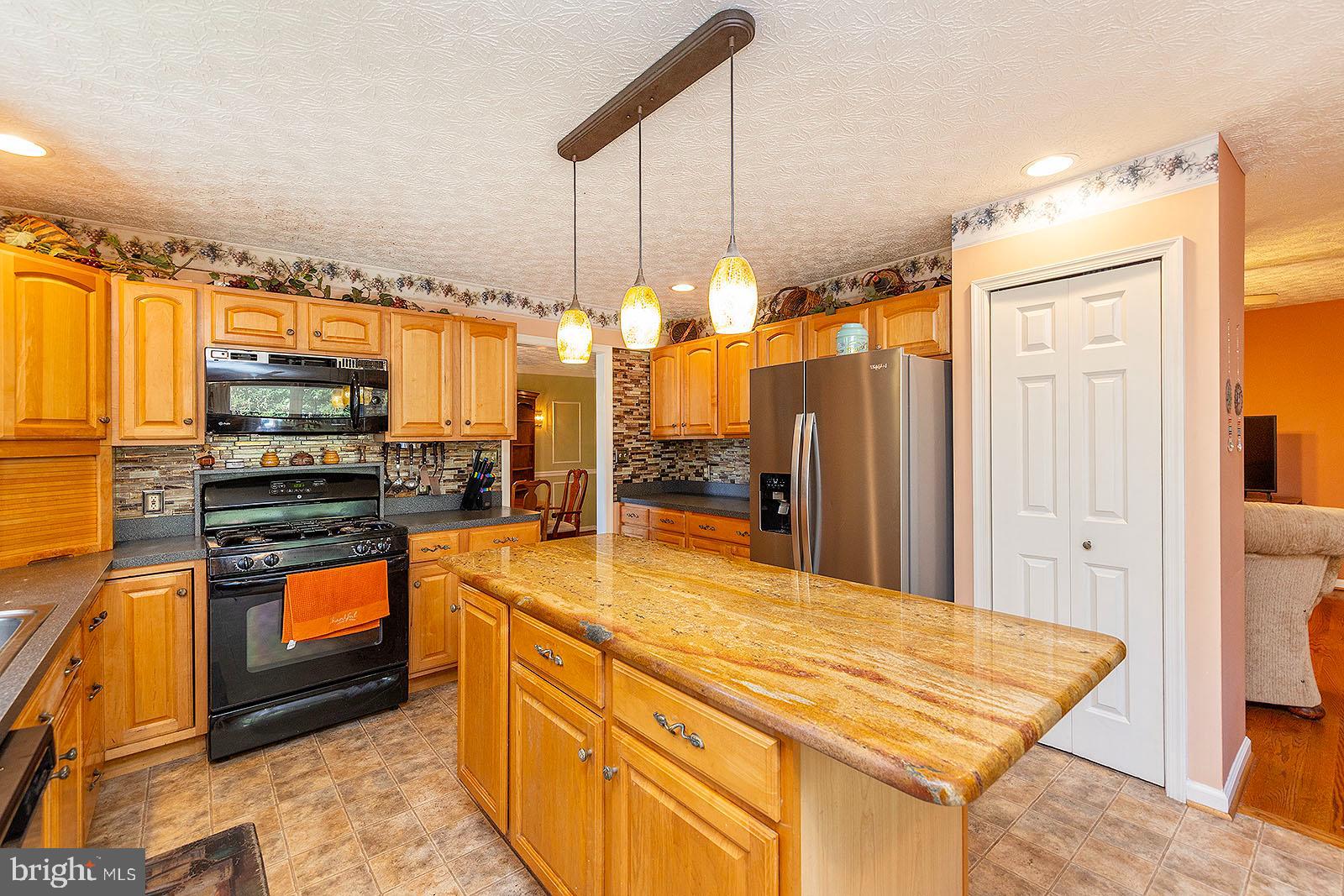 LAKEVIEW - Residential