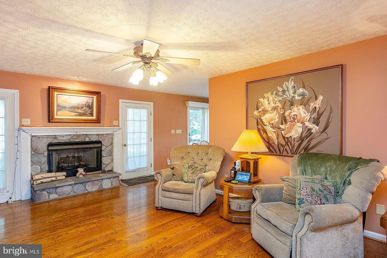 LAKEVIEW - Residential