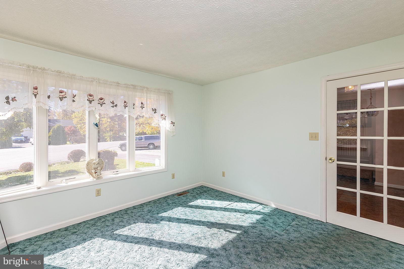 LAKEVIEW - Residential