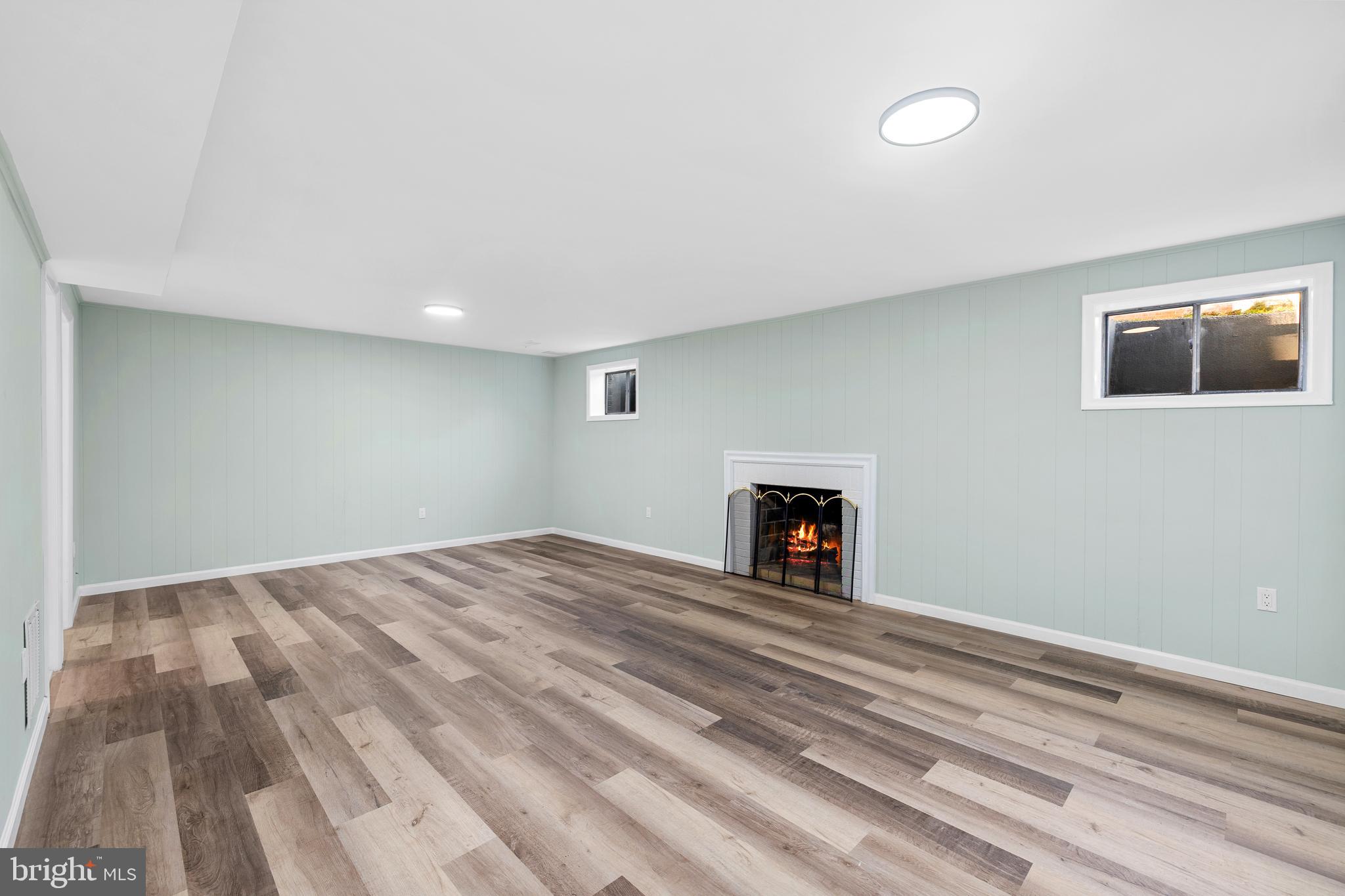 EAST SPRINGBROOK - Residential