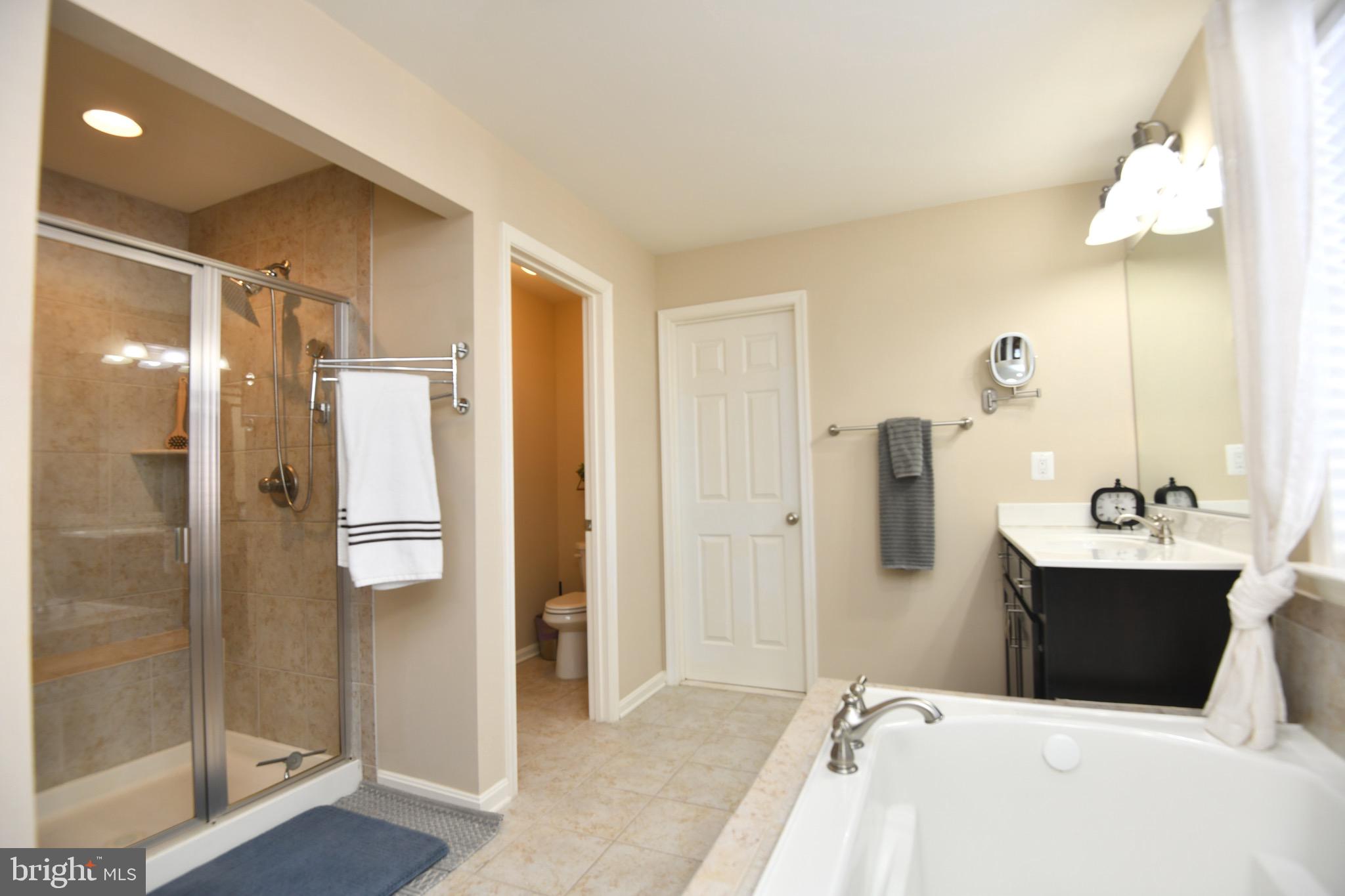 HASTINGS MARKETPLACE - Residential Lease