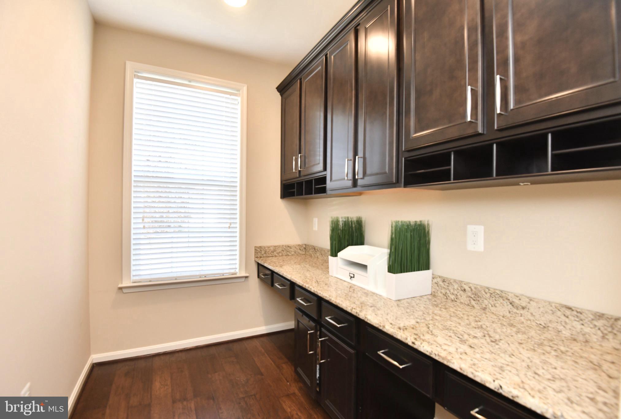 HASTINGS MARKETPLACE - Residential Lease
