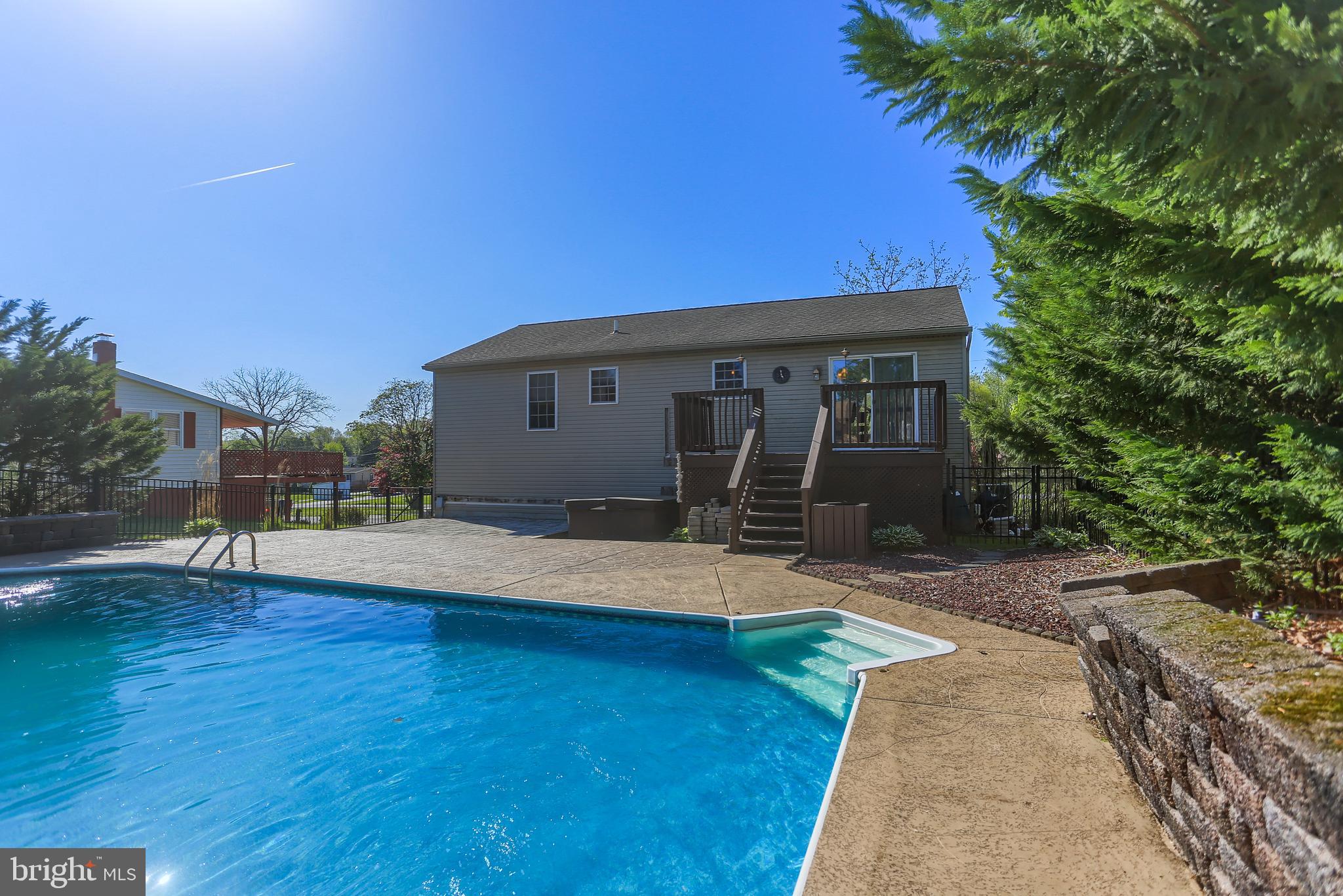 LAKE MEADE - Residential