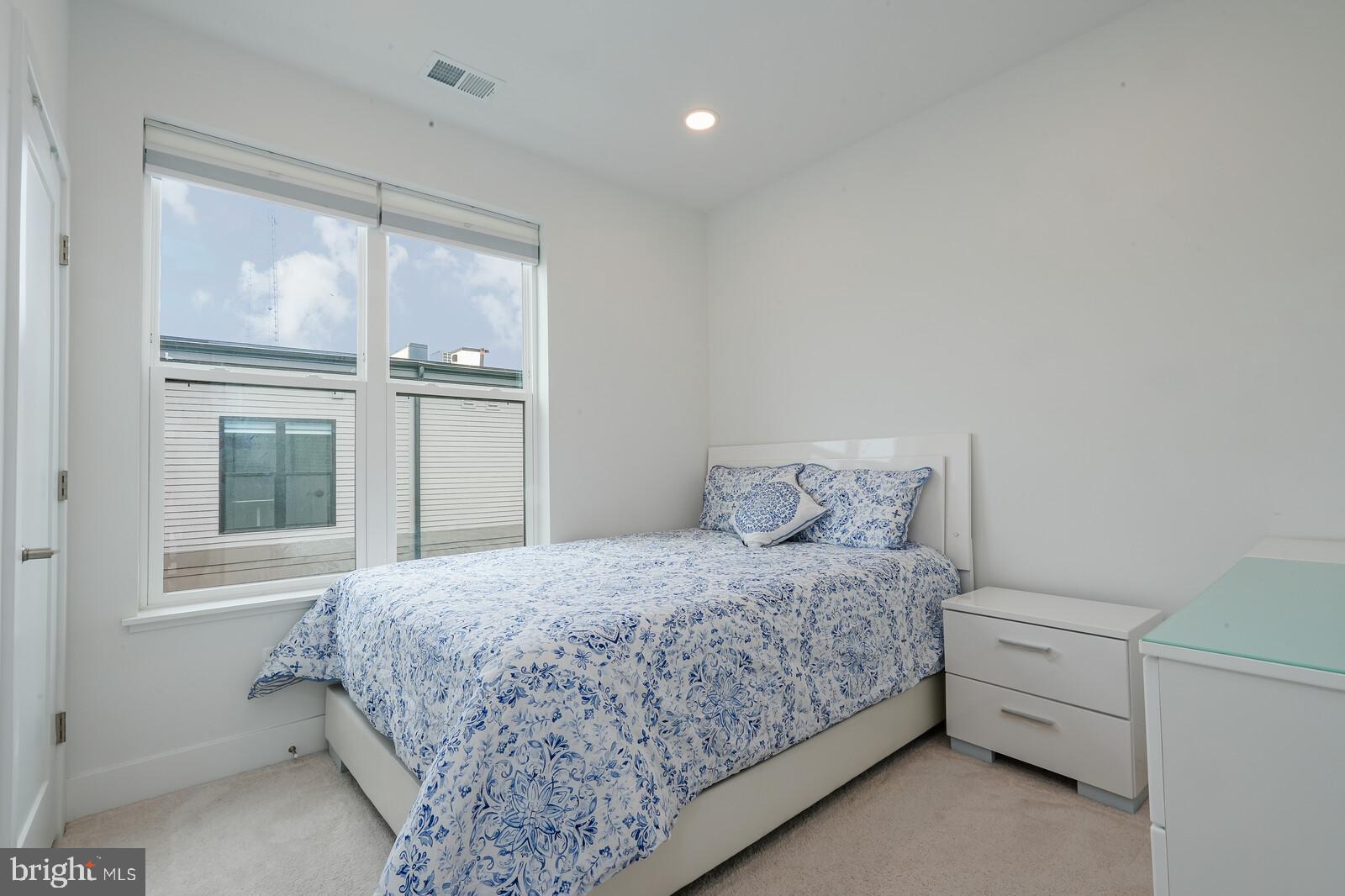 WESTBARD SQUARE - Residential