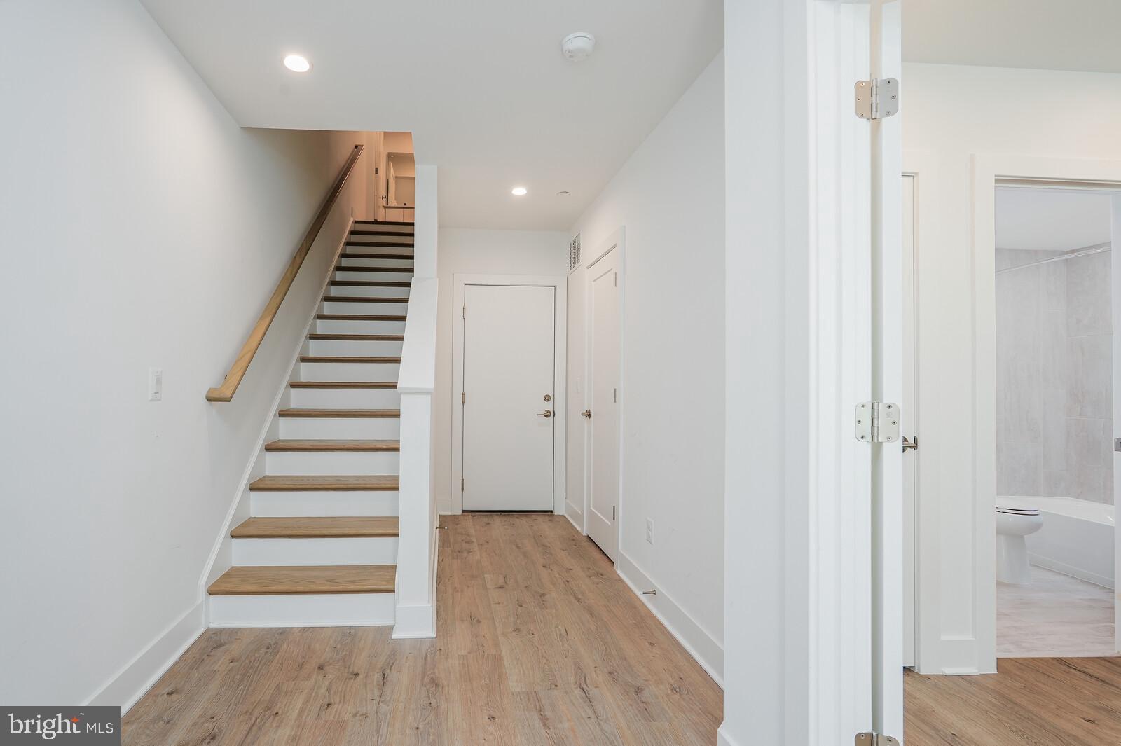 WESTBARD SQUARE - Residential